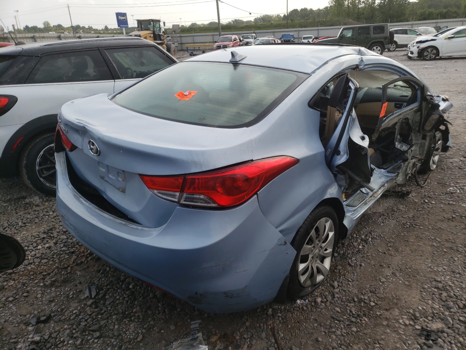 Photo 4 from auction – 2013 HYUNDAI ELANTRA GL with VIN KMHDH4AEXDU596451