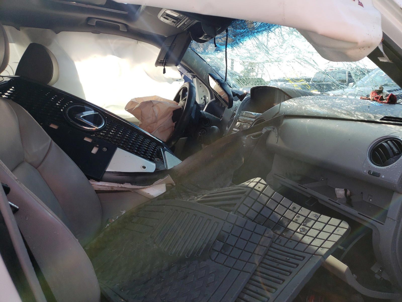 Photo 5 from auction – 2014 HONDA PILOT EXL with VIN 5FNYF4H58EB026847