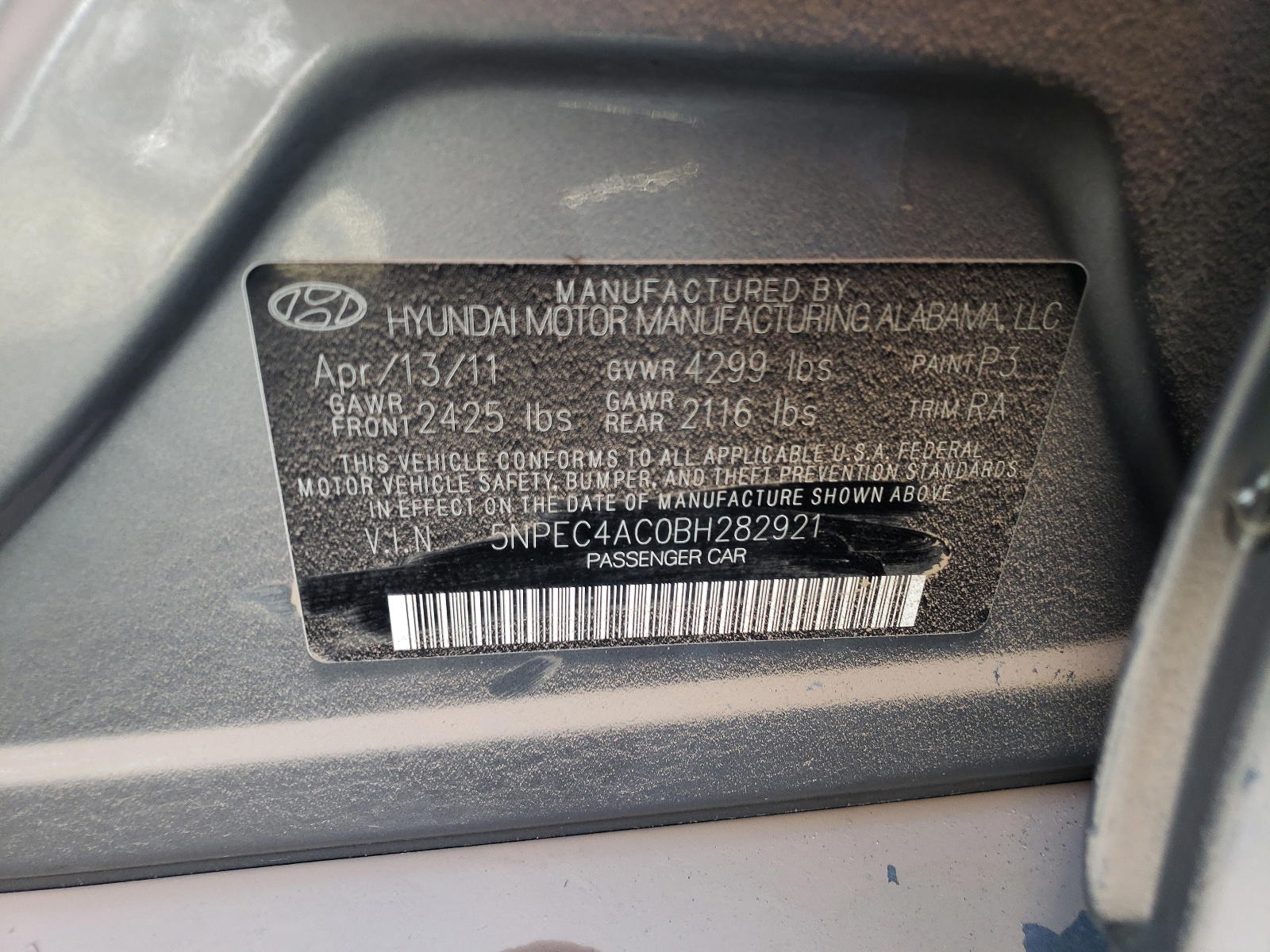 Photo 10 from auction – 2011 HYUNDAI SONATA SE with VIN 5NPEC4AC0BH282921