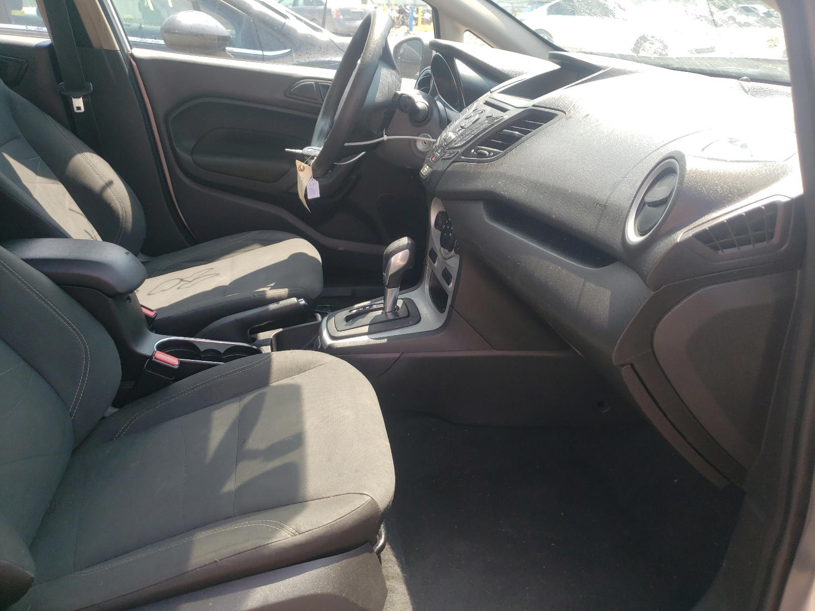 Photo 5 from auction – 2017 FORD FIESTA SE with VIN 3FADP4EJ8HM132380