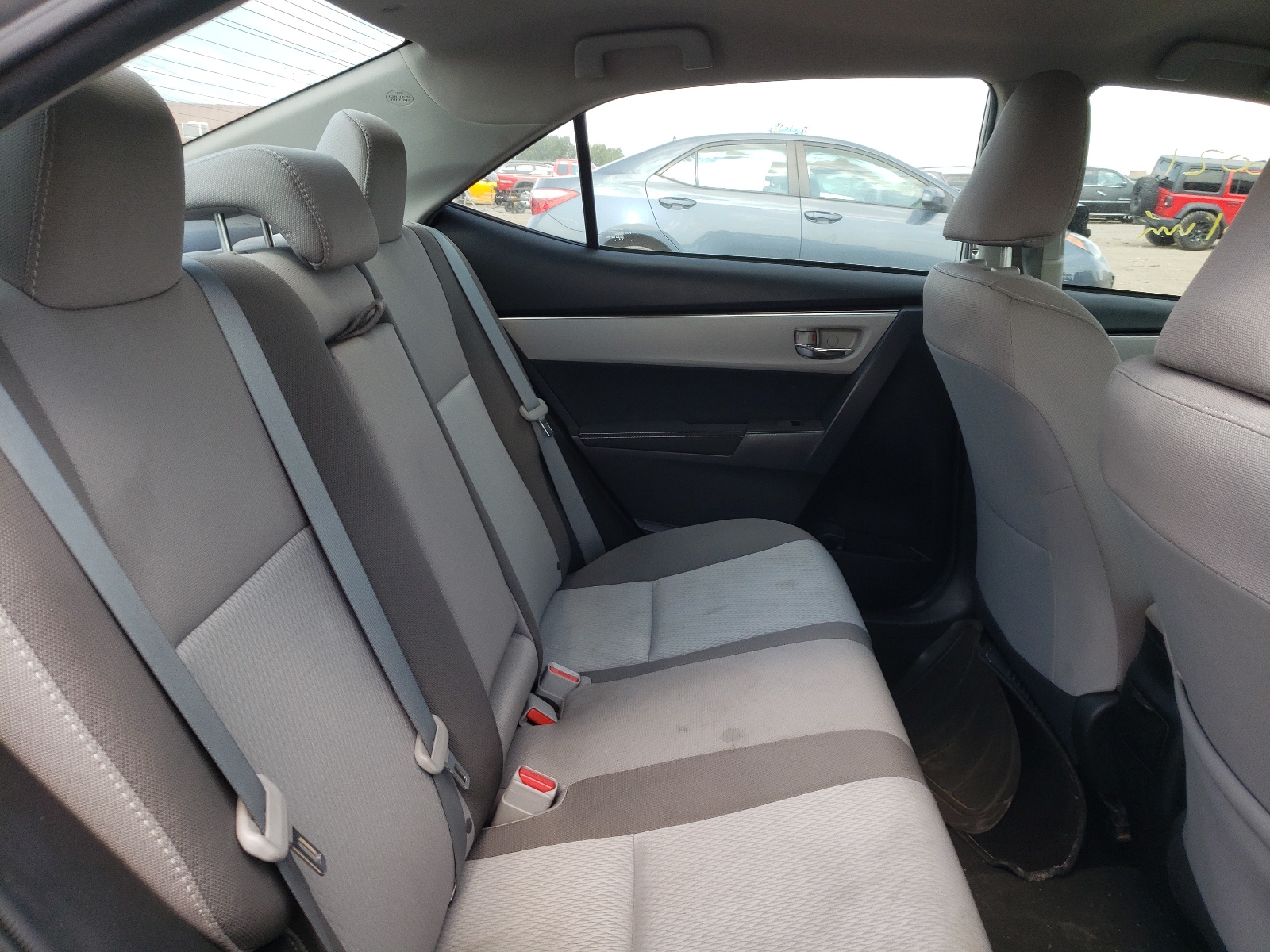 Photo 6 from auction – 2017 TOYOTA COROLLA L with VIN 2T1BURHE2HC901891
