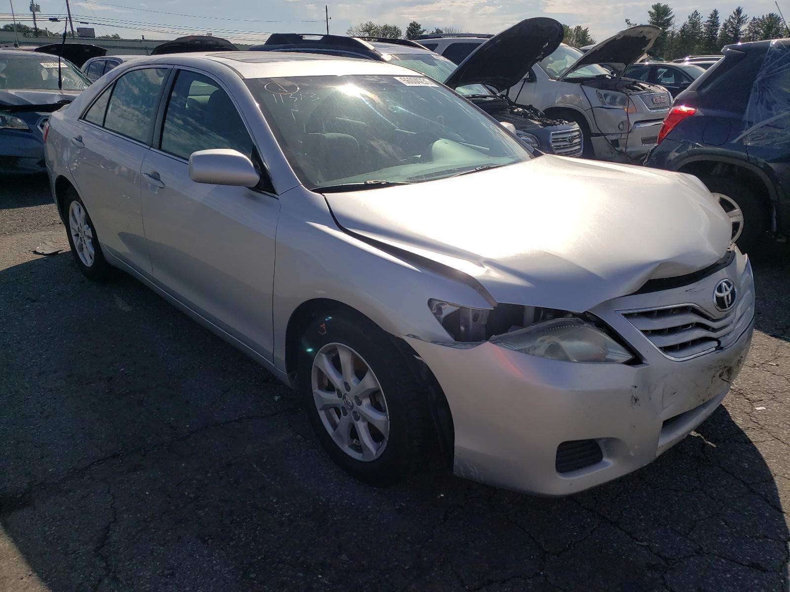 TOYOTA CAMRY BASE 2011 with VIN 4T1BF3EK1BU203490 - Photo from auction