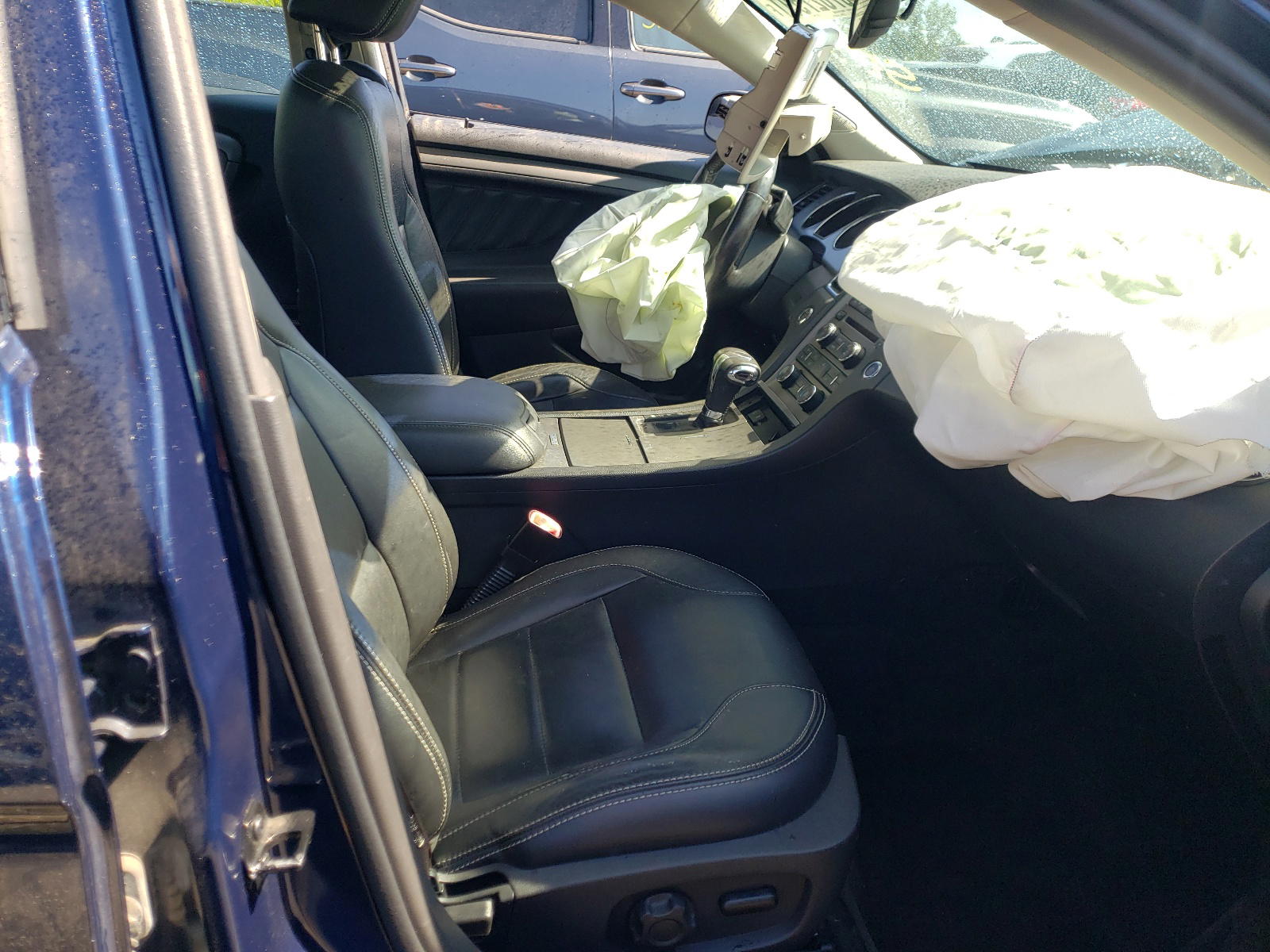 Photo 5 from auction – 2012 FORD TAURUS SEL with VIN 1FAHP2EW7CG110813