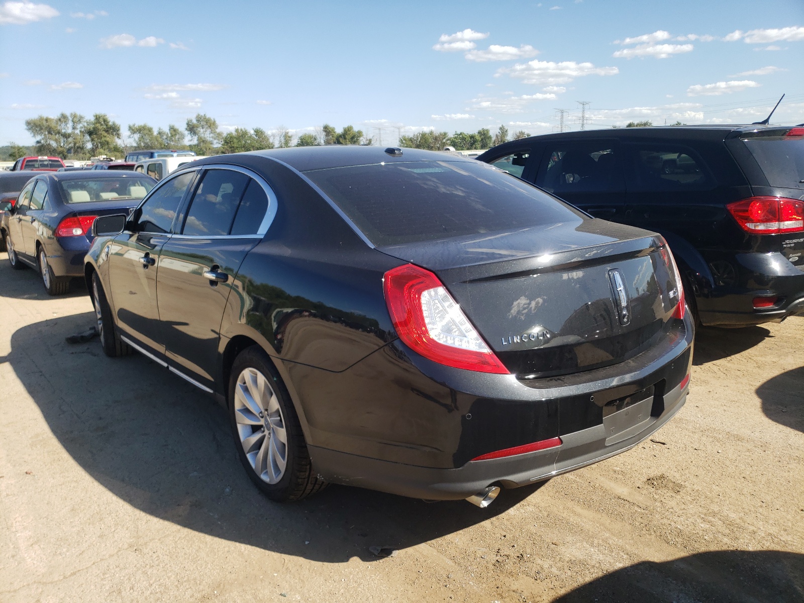 Photo 3 from auction – 2014 LINCOLN MKS with VIN 1LNHL9DK0EG605608