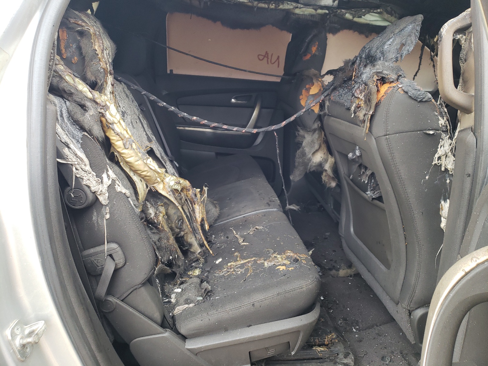 Zdjęcie 6 z aukcji – 2010 GMC ACADIA SLE z VIN 1GKLRLED3AJ161734