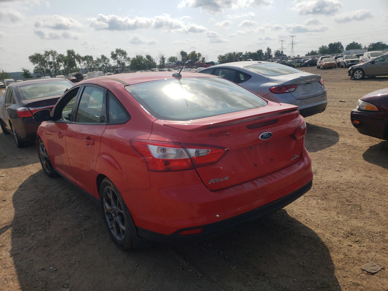 Photo 3 from auction – 2014 FORD FOCUS SE with VIN 1FADP3F28EL330794