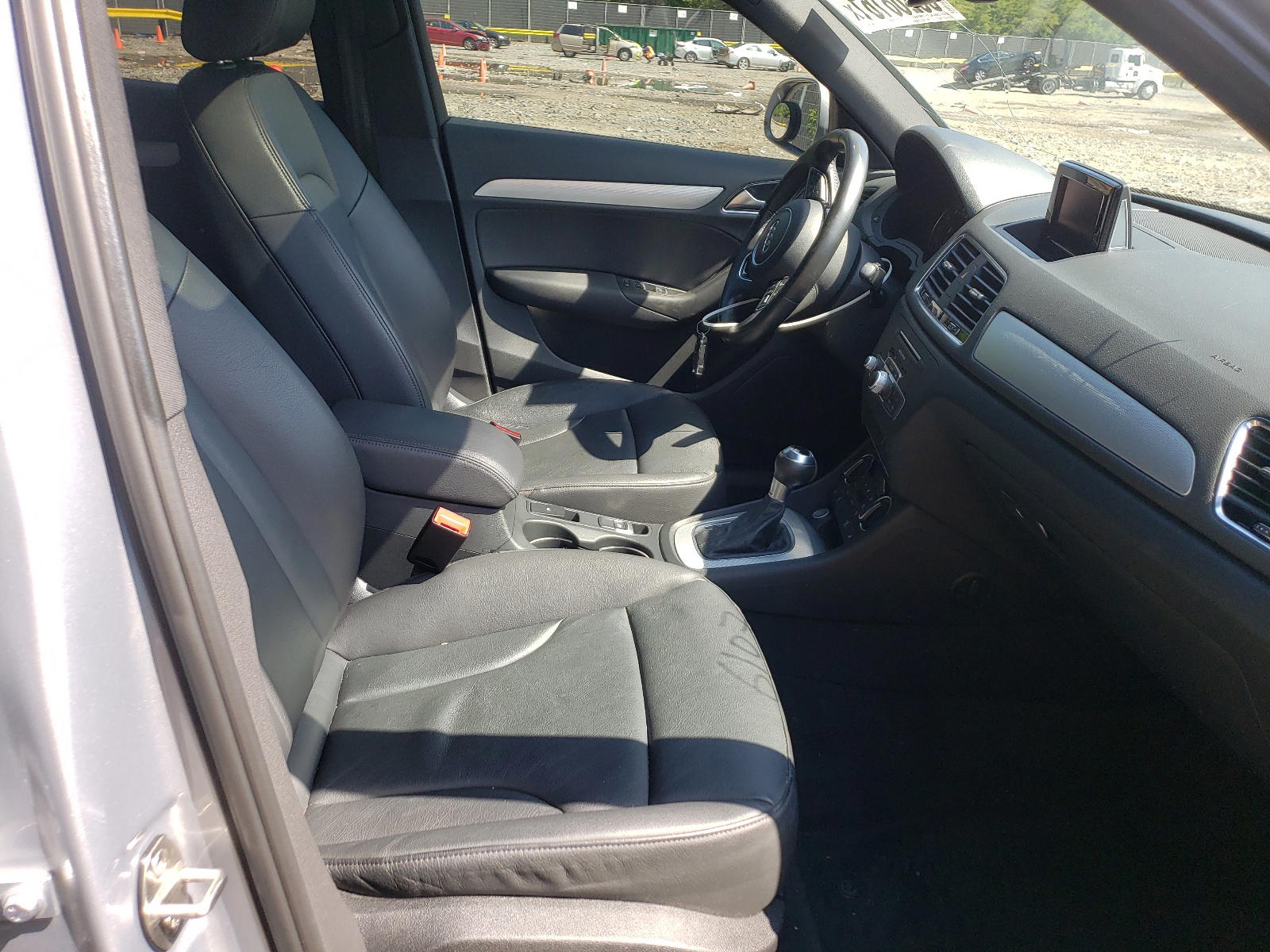 Photo 5 from auction – 2016 AUDI Q3 PREMIUM with VIN WA1BFCFS5GR019726