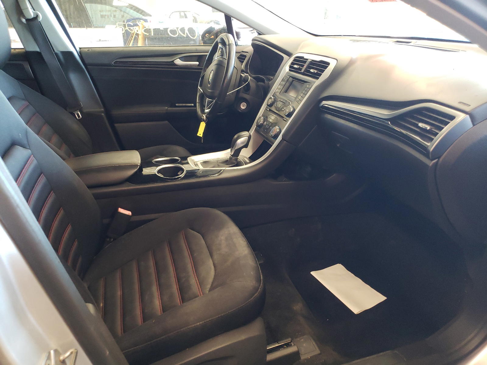Photo 5 from auction – 2013 FORD FUSION SE with VIN 3FA6P0HR4DR375233