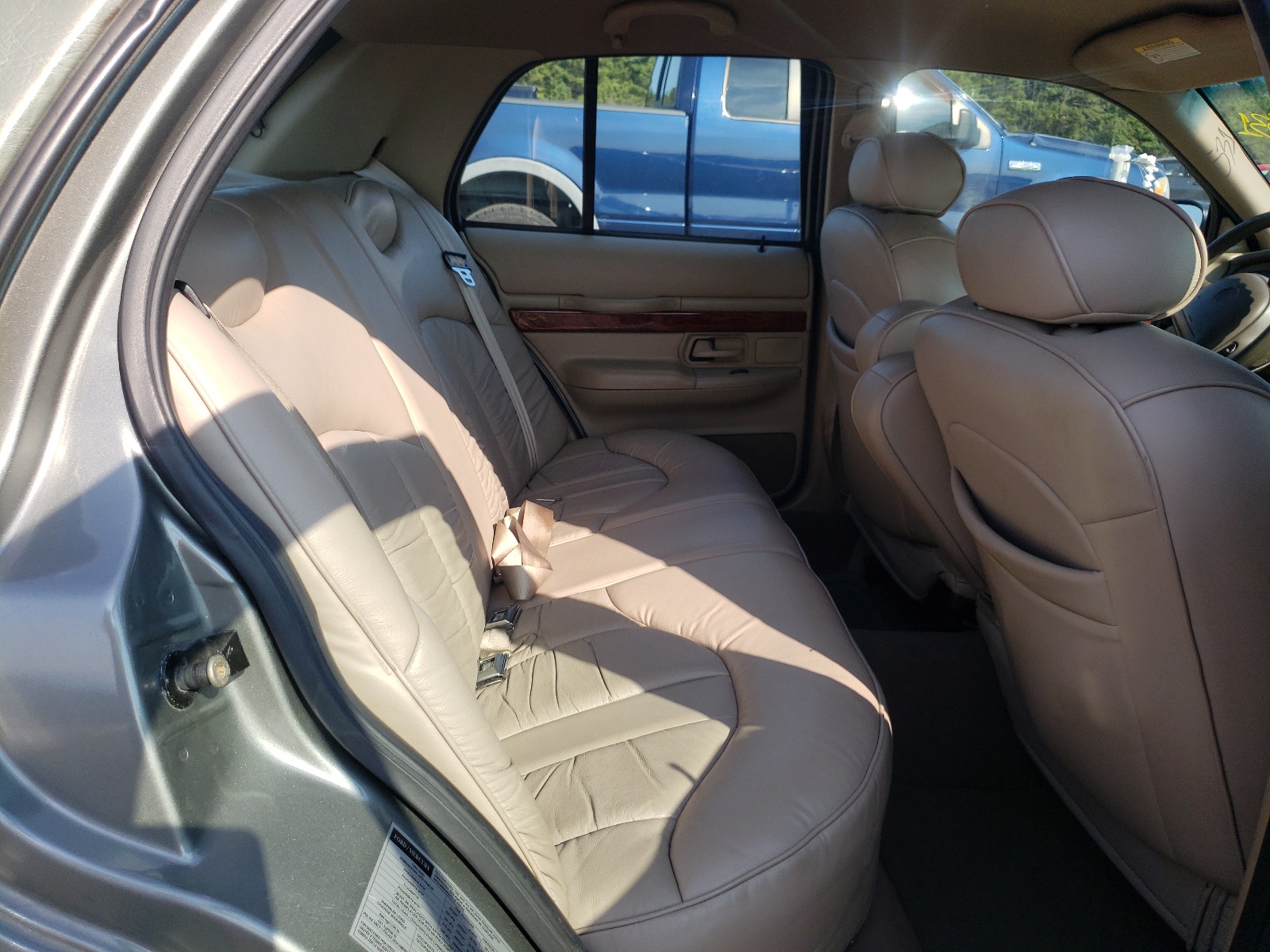 Photo 6 from auction – 2000 MERCURY GRAND MARQ with VIN 2MEFM74W1YX689841