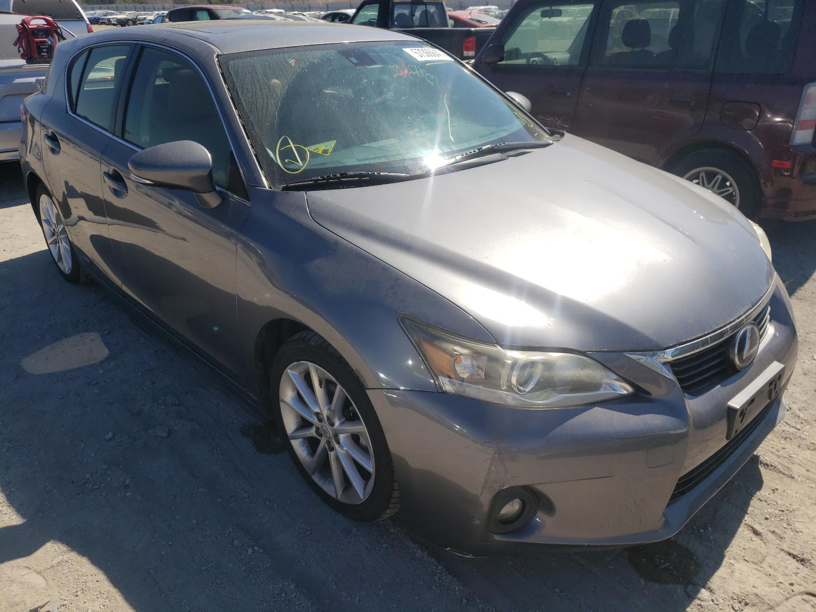 LEXUS CT 200 2012 with VIN JTHKD5BH1C2101598 - Photo from auction