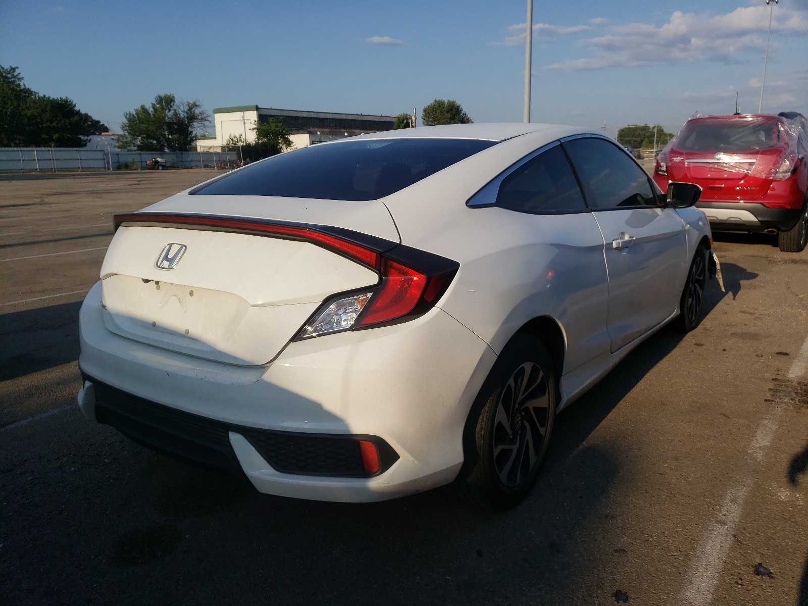 Photo 4 from auction – 2016 HONDA CIVIC LX with VIN 2HGFC4B56GH306855