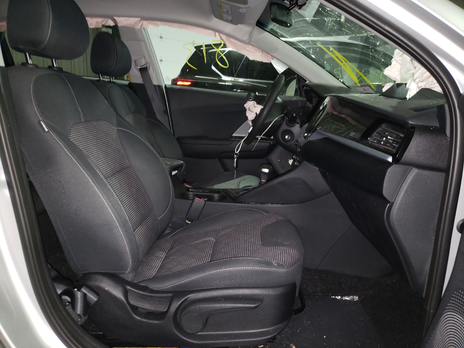 Photo 5 from auction – 2021 KIA NIRO LX with VIN KNDCB3LC5M5469267