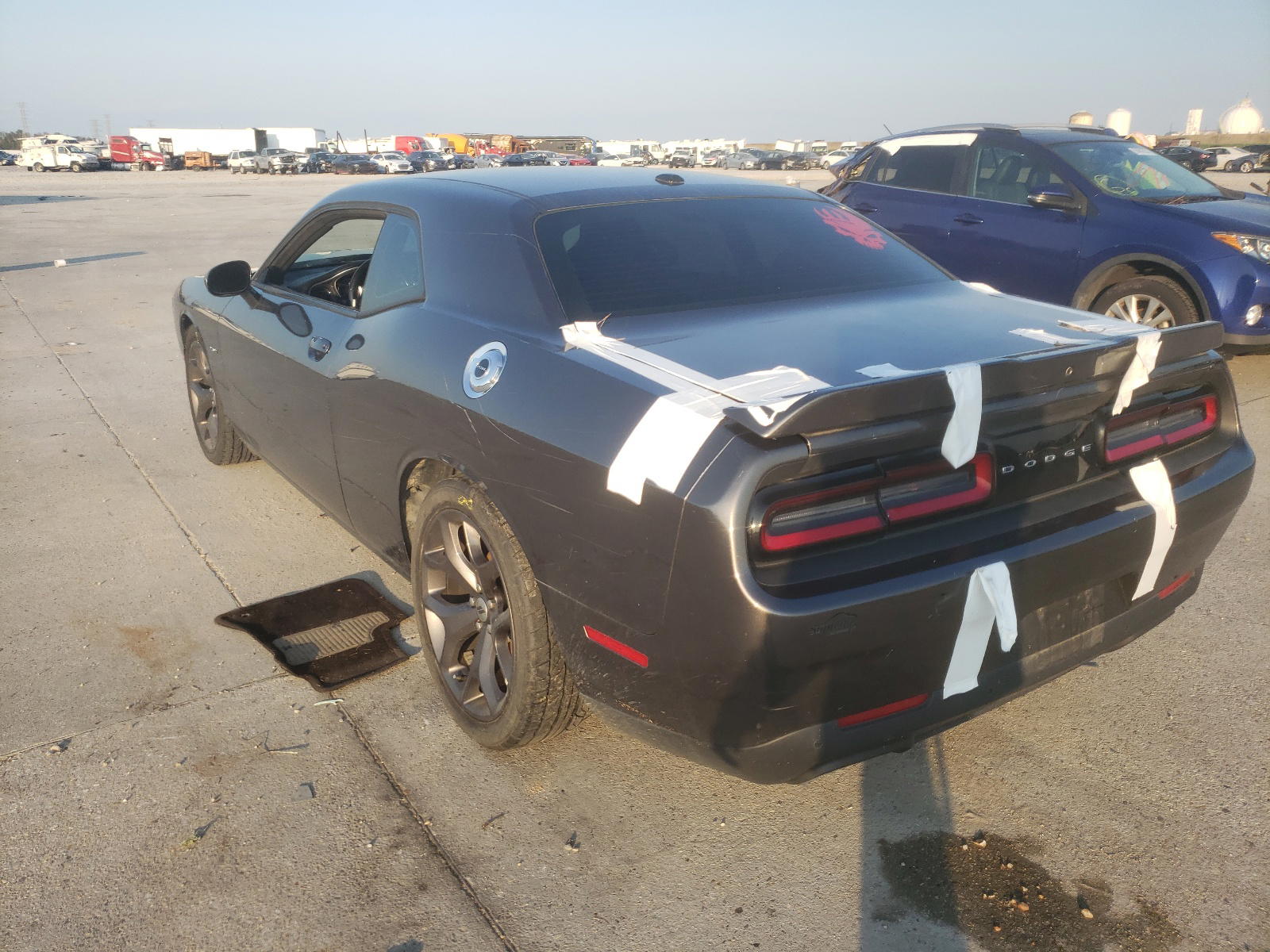 Photo 3 from auction – 2019 DODGE CHALLENGER with VIN 2C3CDZBT5KH531548