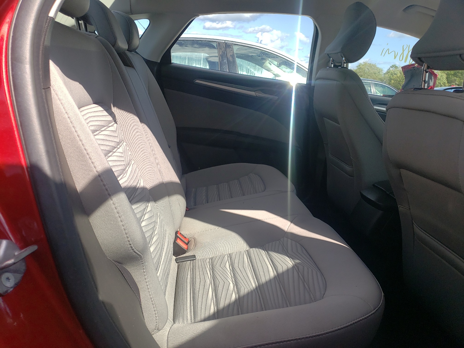 Photo 6 from auction – 2016 FORD FUSION S with VIN 3FA6P0G7XGR190026