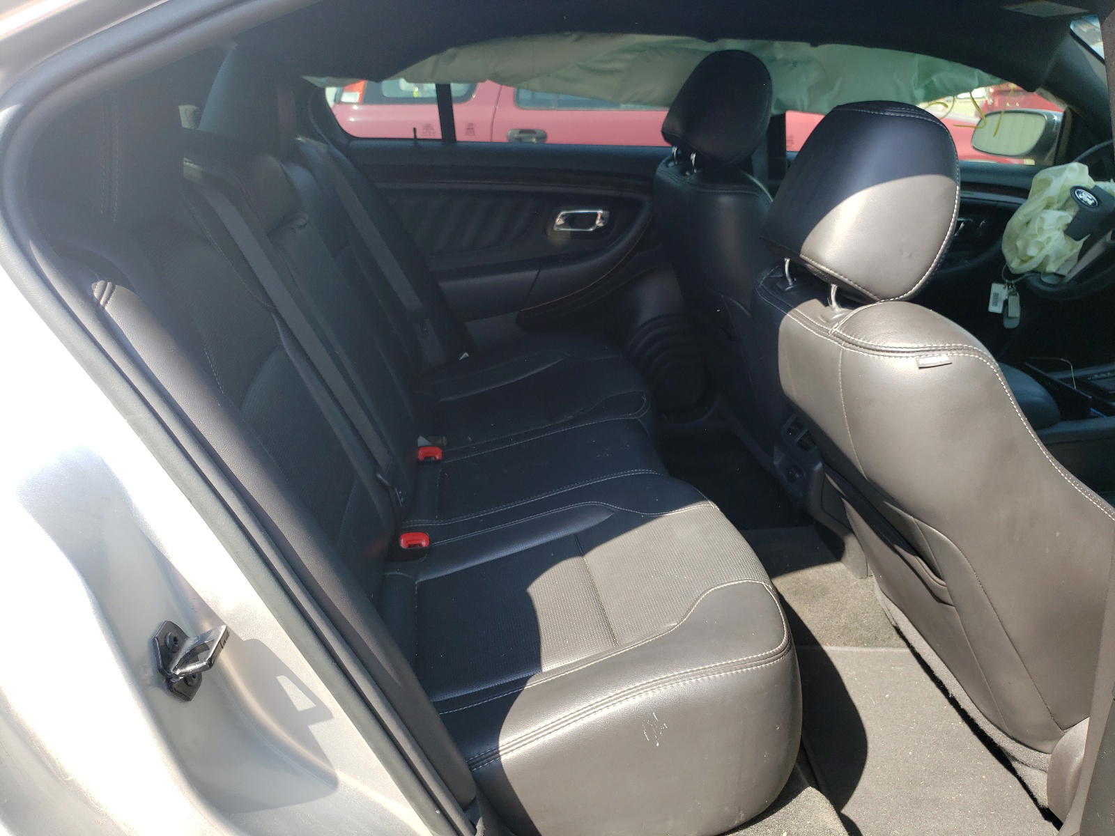 Photo 6 from auction – 2013 FORD TAURUS LIM with VIN 1FAHP2F88DG175090