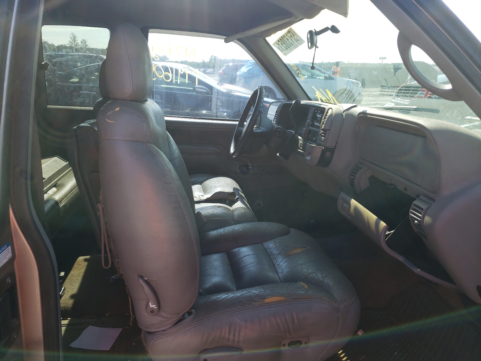 Photo 5 from auction – 1998 GMC SIERRA K15 with VIN 2GTEK19R9W1556991
