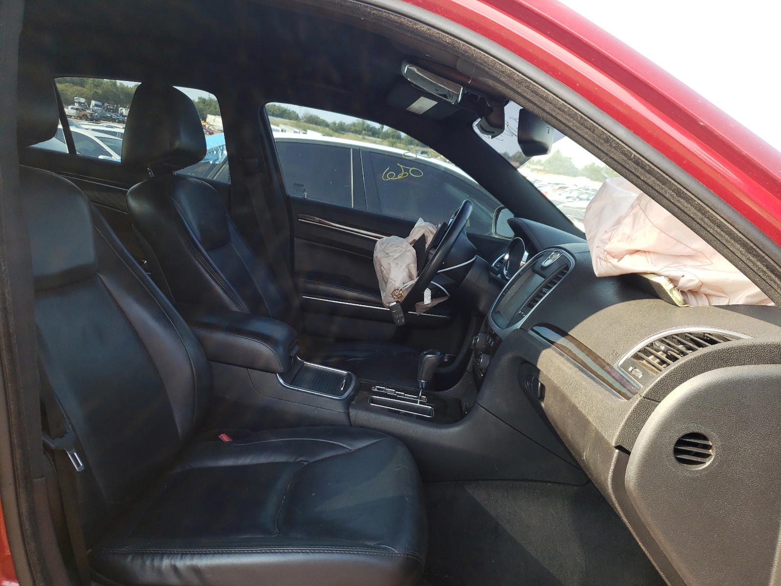 Photo 5 from auction – 2011 CHRYSLER 300 LIMITE with VIN 2C3CA5CG3BH528053