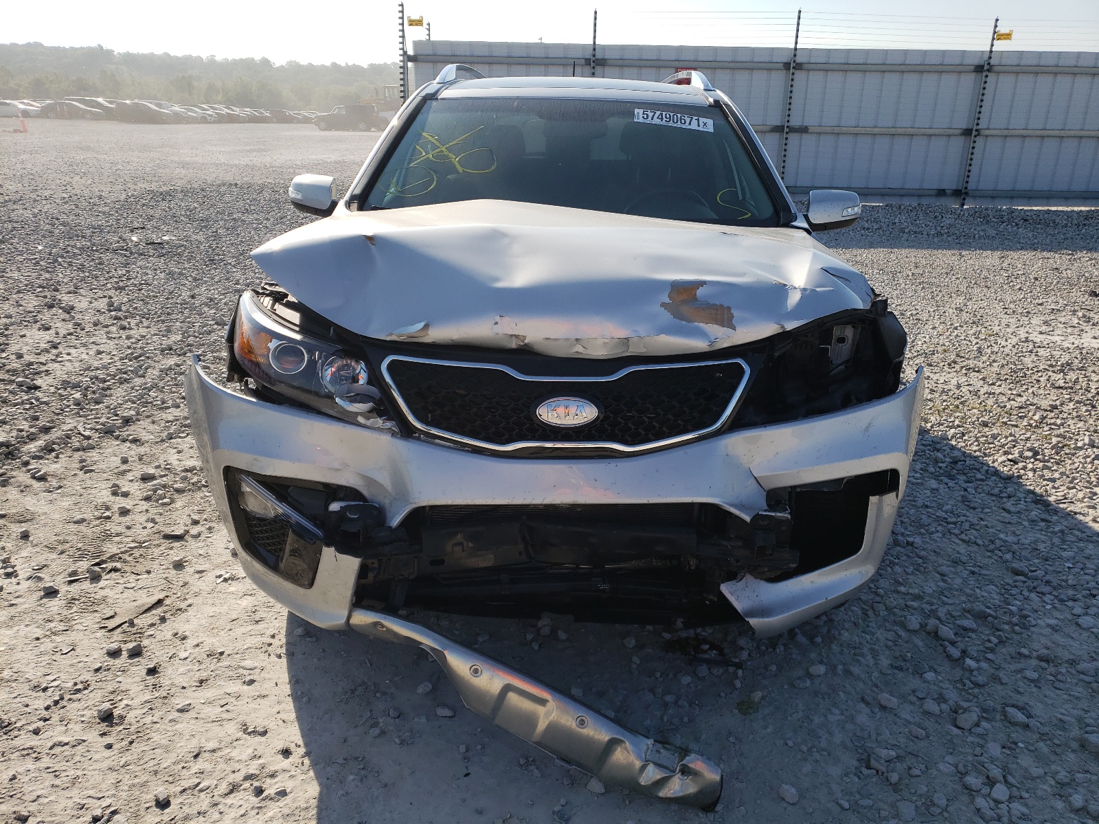 Photo 9 from auction – 2011 KIA SORENTO SX with VIN 5XYKWDA23BG172549