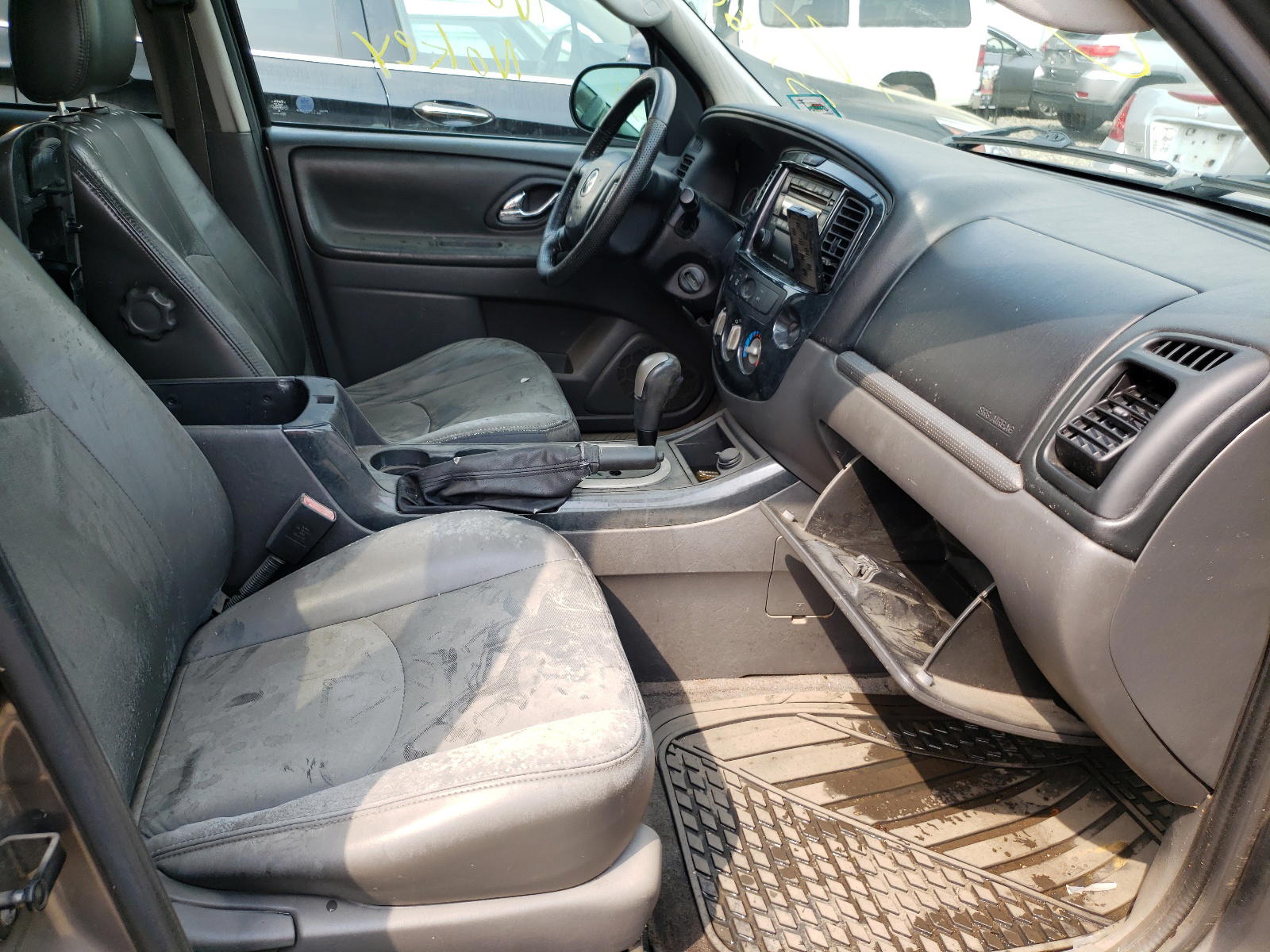 Photo 5 from auction – 2005 MAZDA TRIBUTE I with VIN 4F2YZ92Z75KM62396
