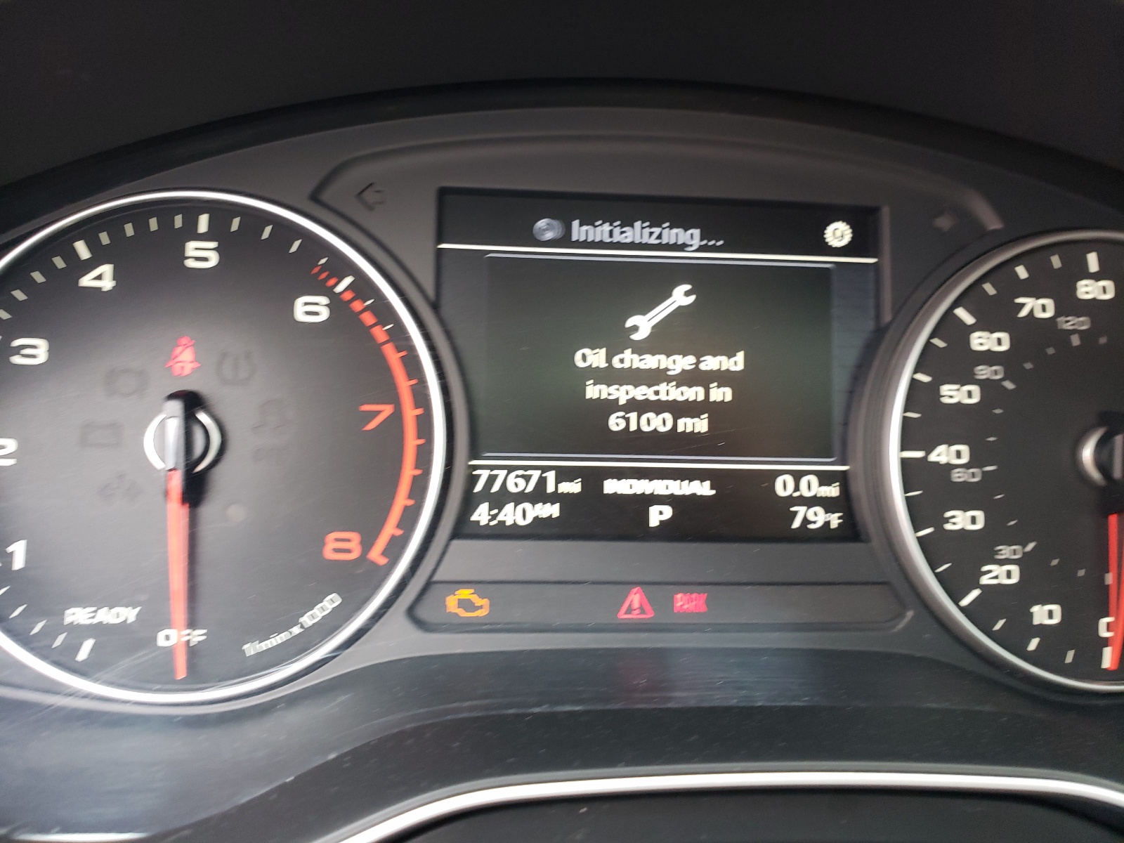 Zdjęcie 8 z aukcji – 2017 AUDI A4 PREMIUM z VIN WAUGNAF49HN024728