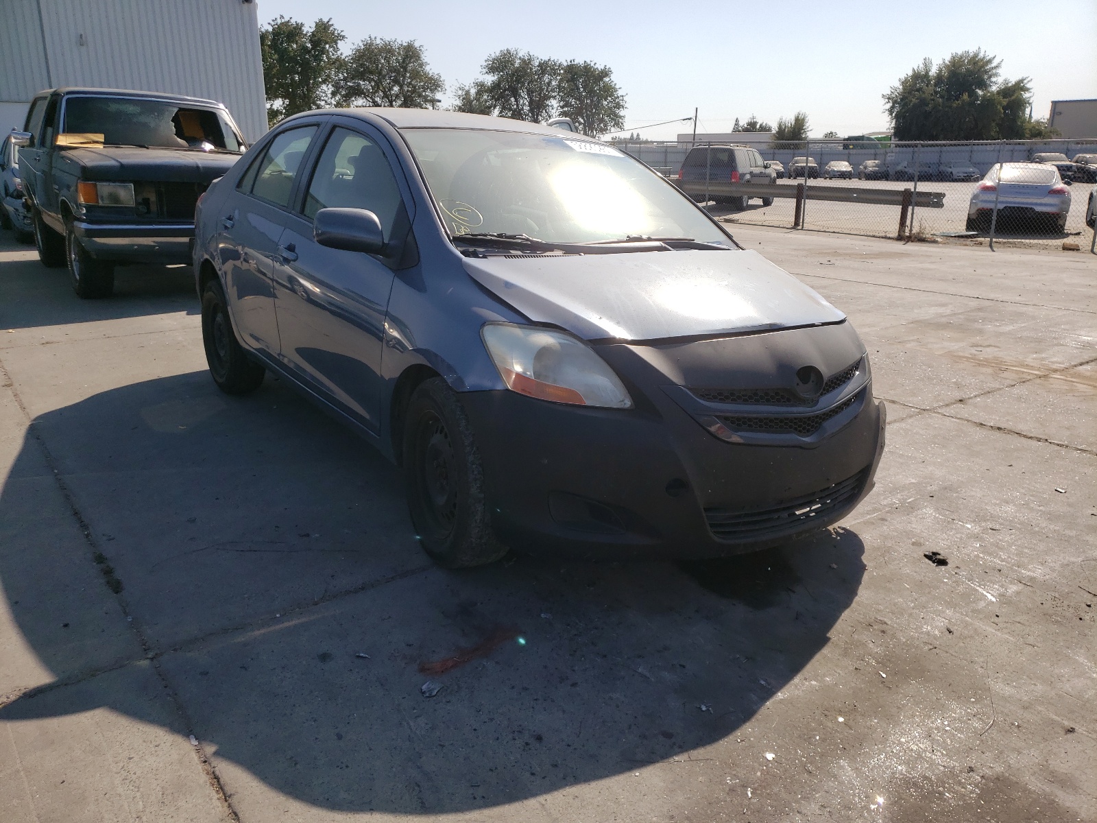 TOYOTA YARIS 2007 with VIN JTDBT923271160431 - Photo from auction