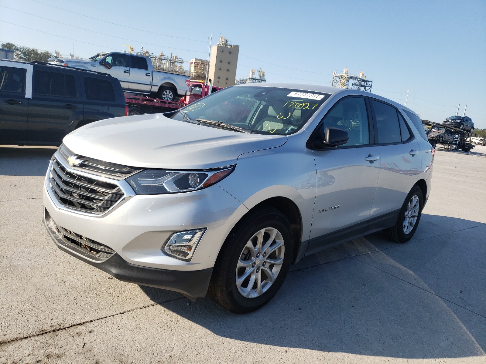 Photo 2 from auction – 2020 CHEVROLET EQUINOX LS with VIN 2GNAXHEV7L6170927