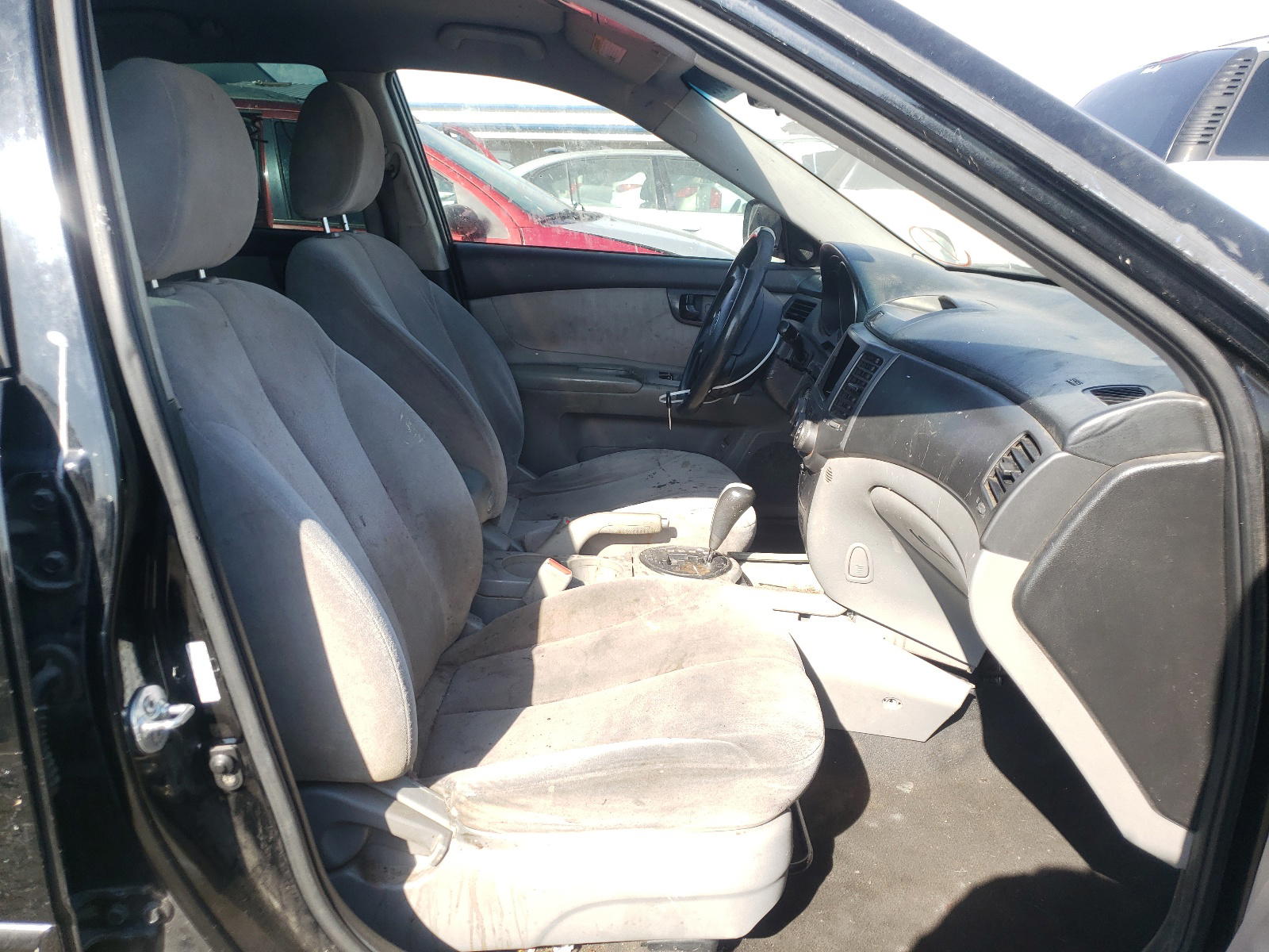 Photo 5 from auction – 2010 KIA OPTIMA LX with VIN KNAGG4A89A5408231