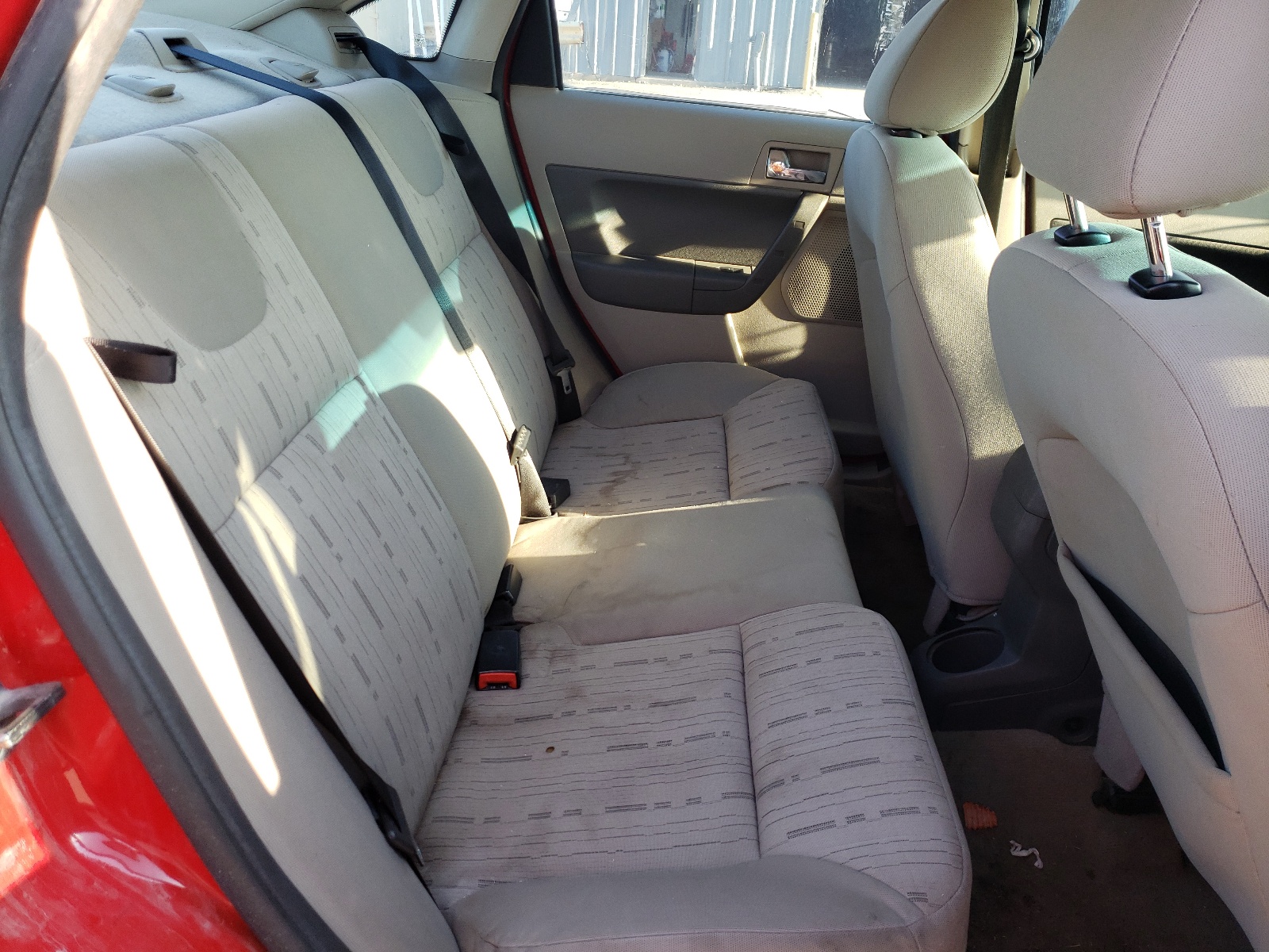 Zdjęcie 6 z aukcji – 2008 FORD FOCUS SE z VIN 1FAHP35N88W217038