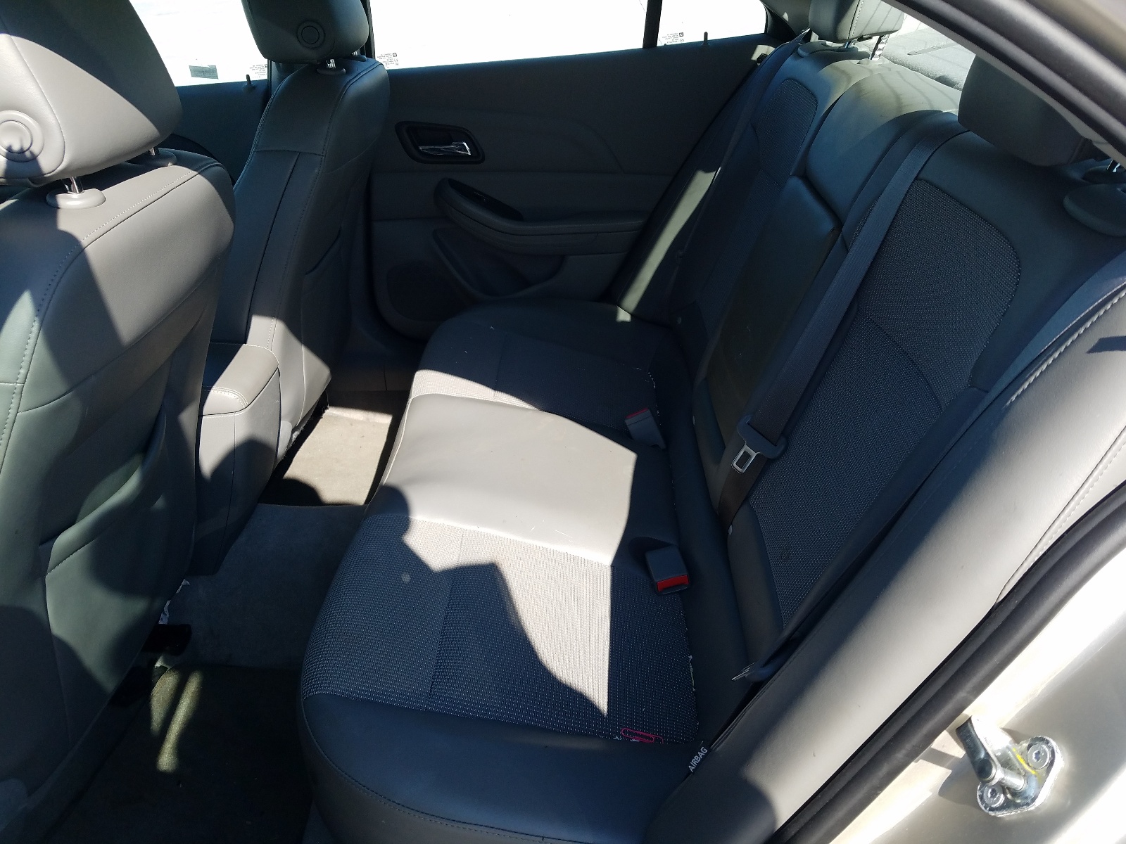 Photo 6 from auction – 2016 CHEVROLET MALIBU LIM with VIN 1G11C5SA7GF141842