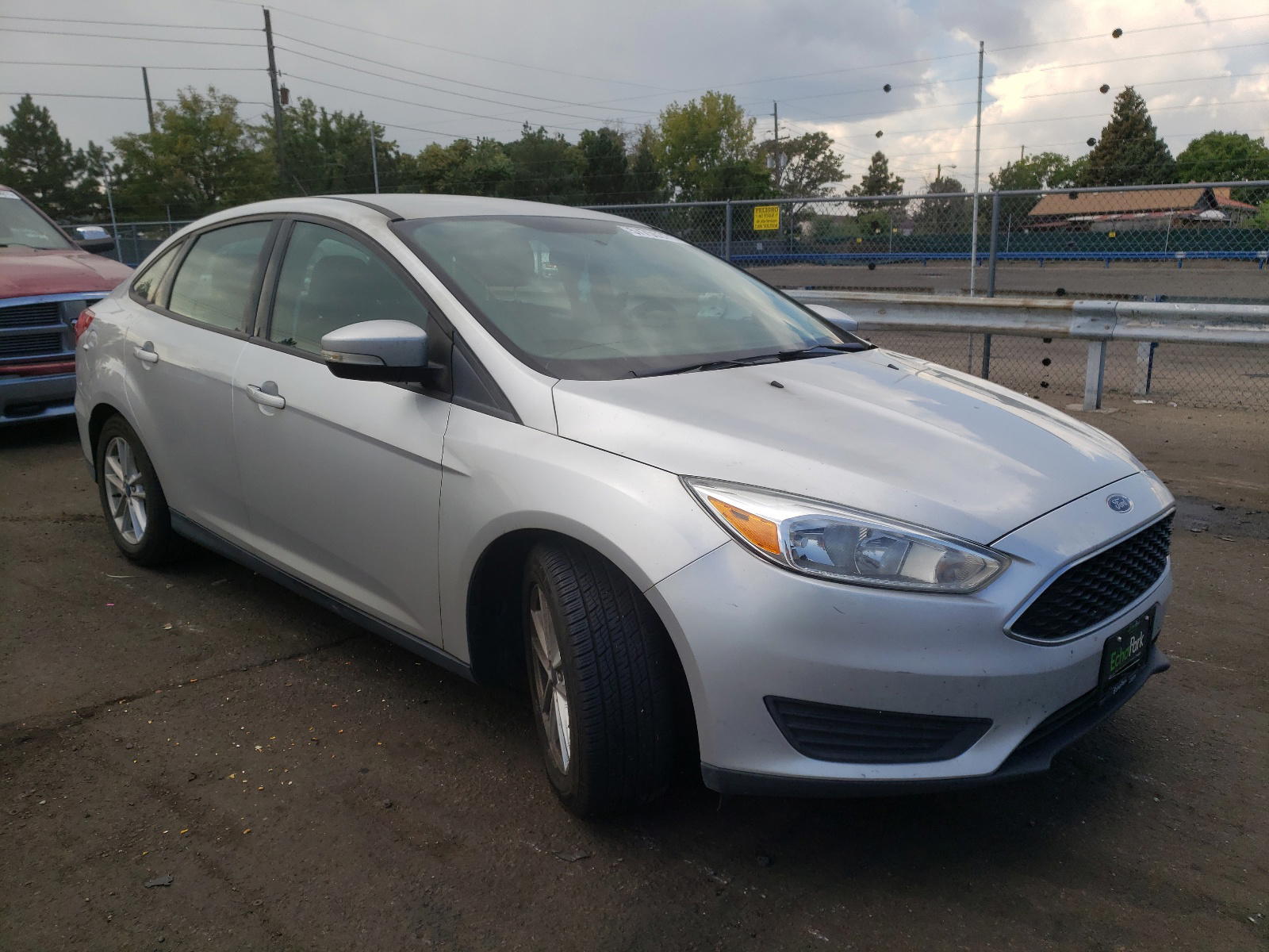 FORD FOCUS SE 2016 with VIN 1FADP3F28GL313903 - Photo from auction