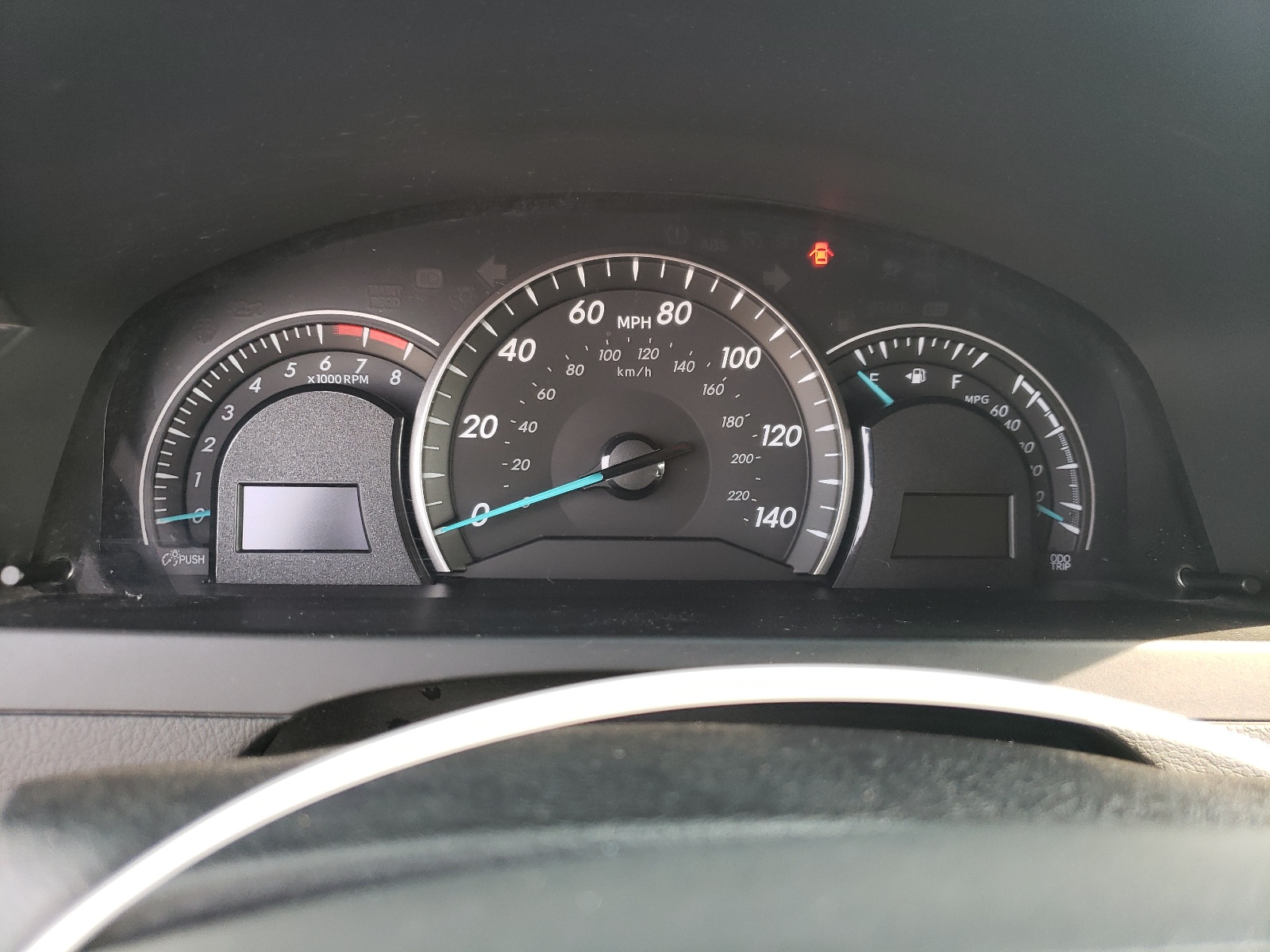 Photo 8 from auction – 2013 TOYOTA CAMRY L with VIN 4T4BF1FK4DR294038