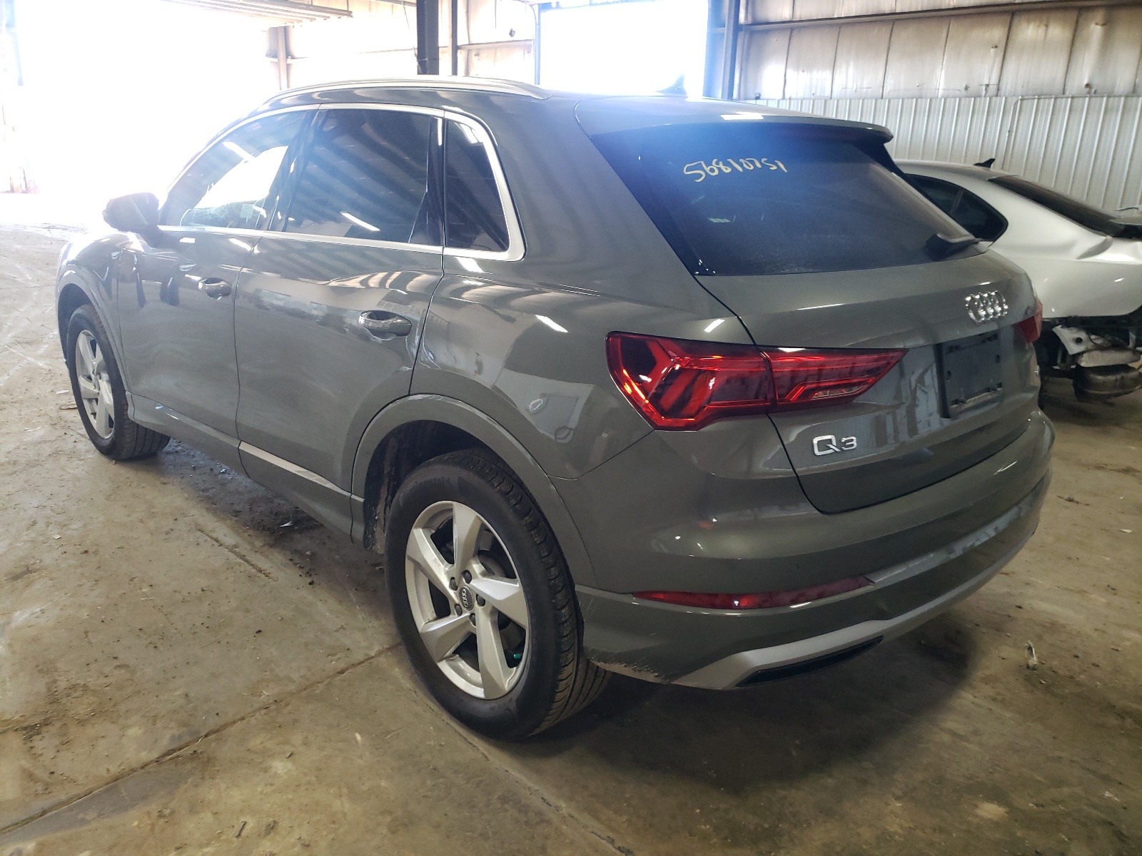 Photo 3 from auction – 2019 AUDI Q3 PREMIUM with VIN WA1BECF34K1067074