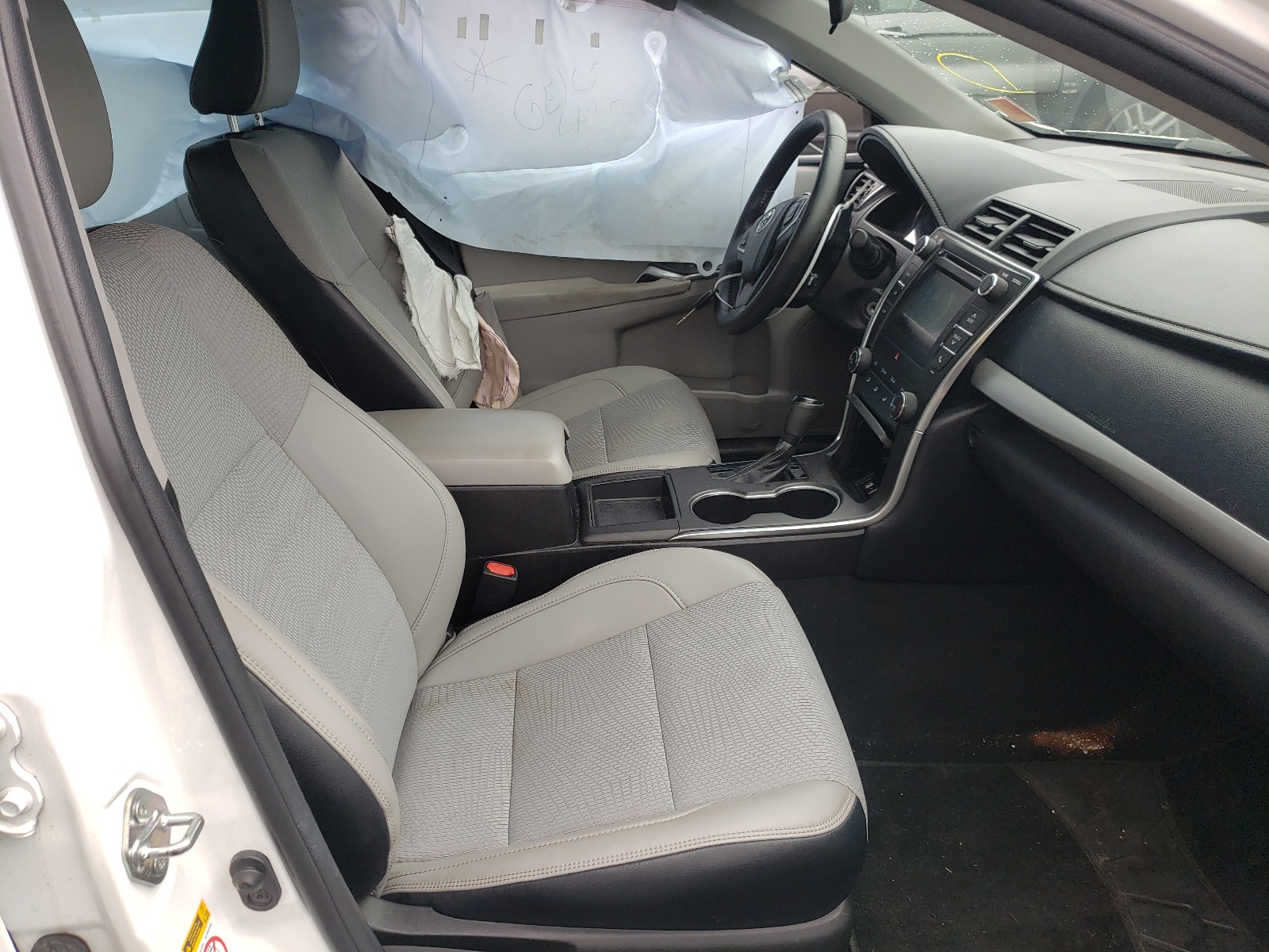 Photo 5 from auction – 2016 TOYOTA CAMRY LE with VIN 4T1BF1FK5GU568927