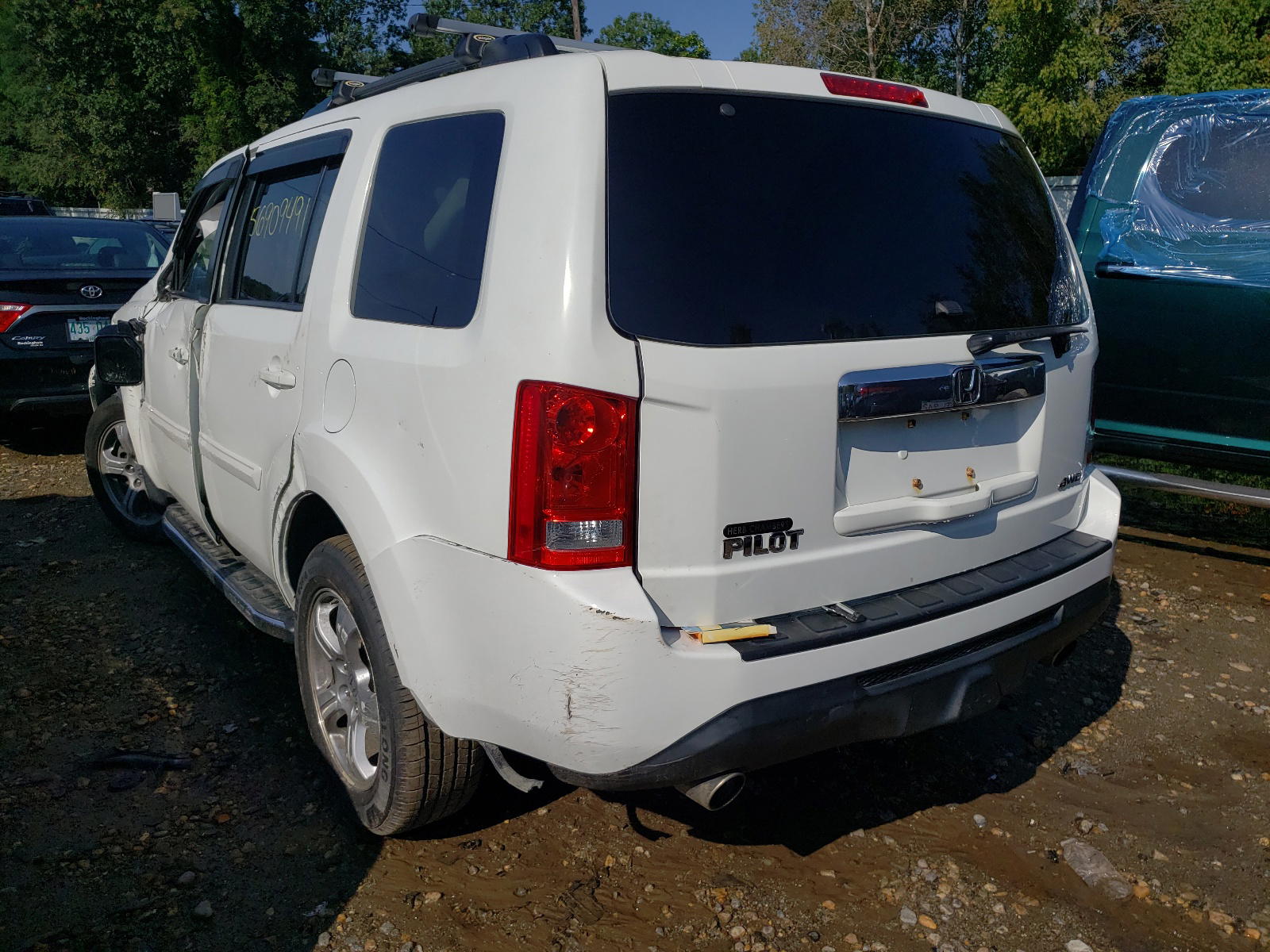 Photo 3 from auction – 2014 HONDA PILOT EXL with VIN 5FNYF4H58EB026847
