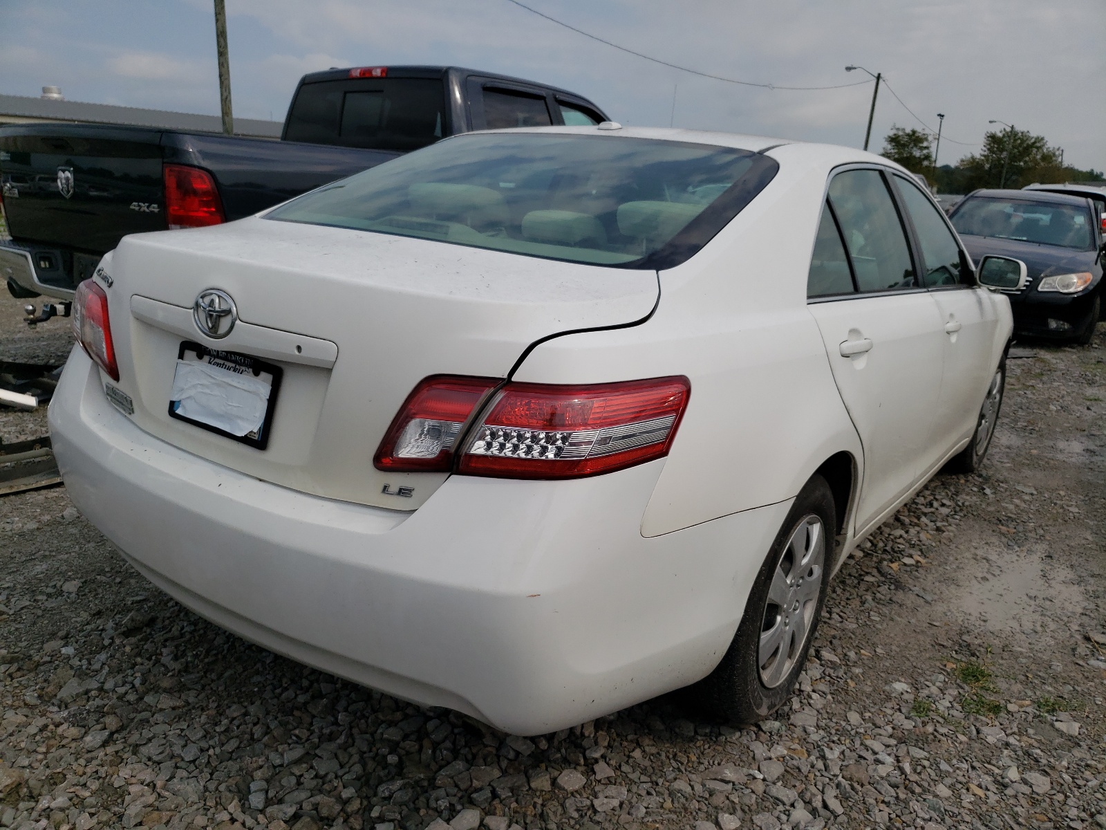 Zdjęcie 4 z aukcji – 2010 TOYOTA CAMRY BASE z VIN 4T4BF3EK0AR073867