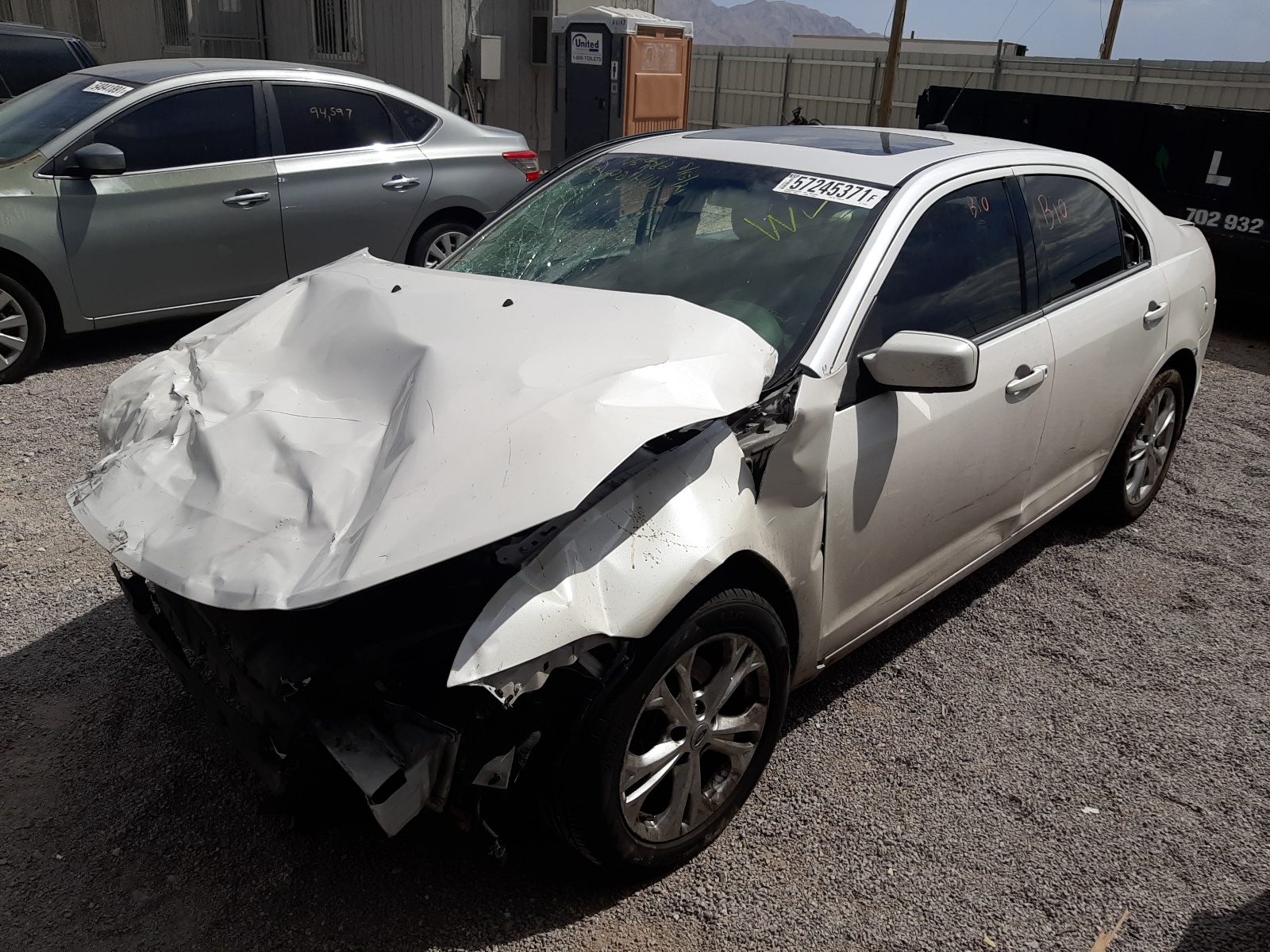 Photo 2 from auction – 2012 FORD FUSION SE with VIN 3FAHP0HA8CR416092