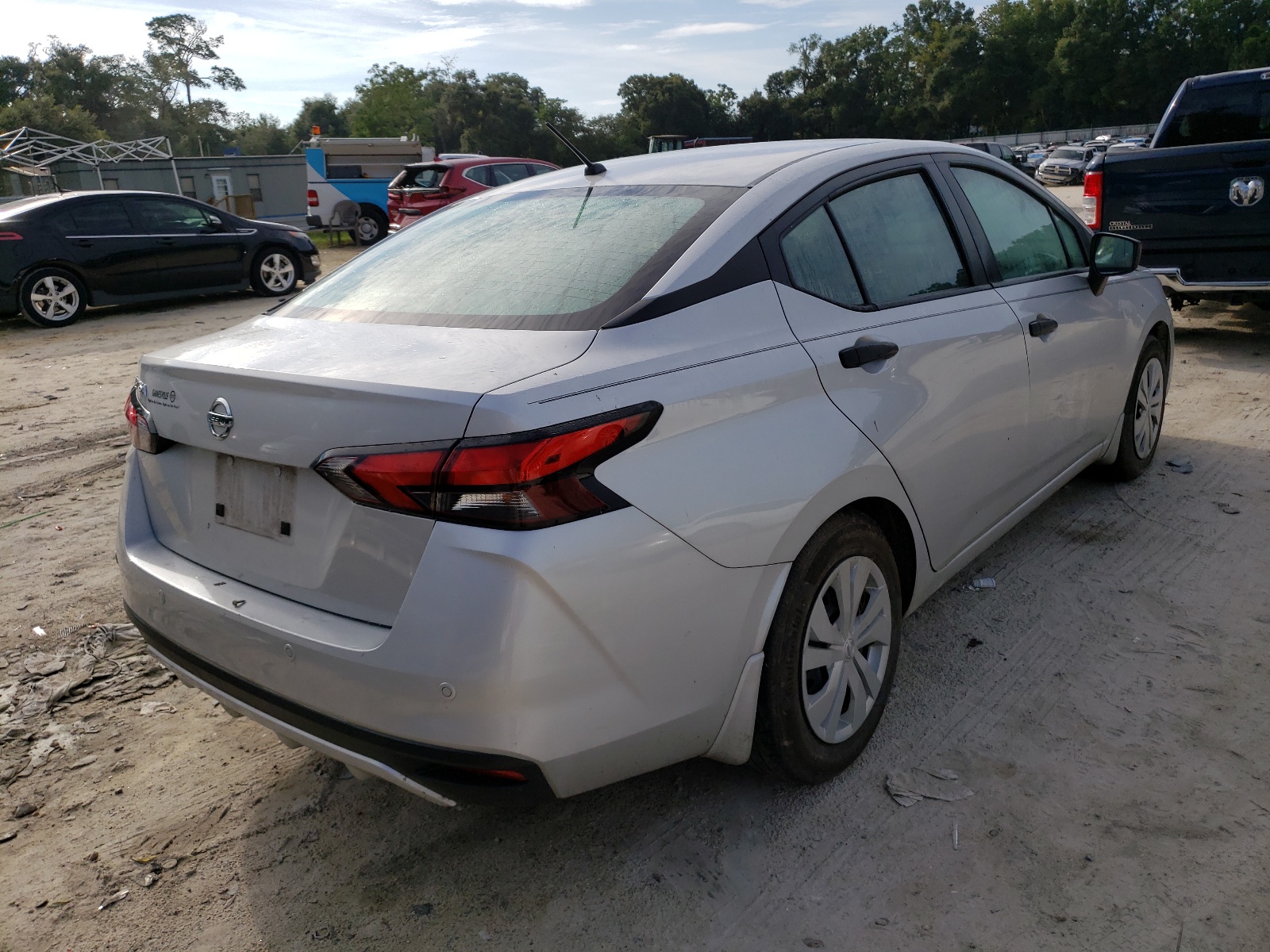 Photo 4 from auction – 2020 NISSAN VERSA S with VIN 3N1CN8DV1LL812341