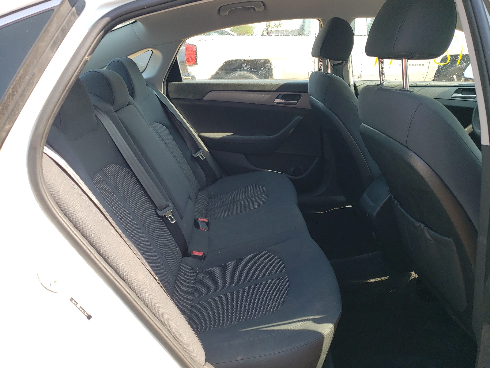 Photo 6 from auction – 2018 HYUNDAI SONATA SE with VIN 5NPE24AF4JH657642