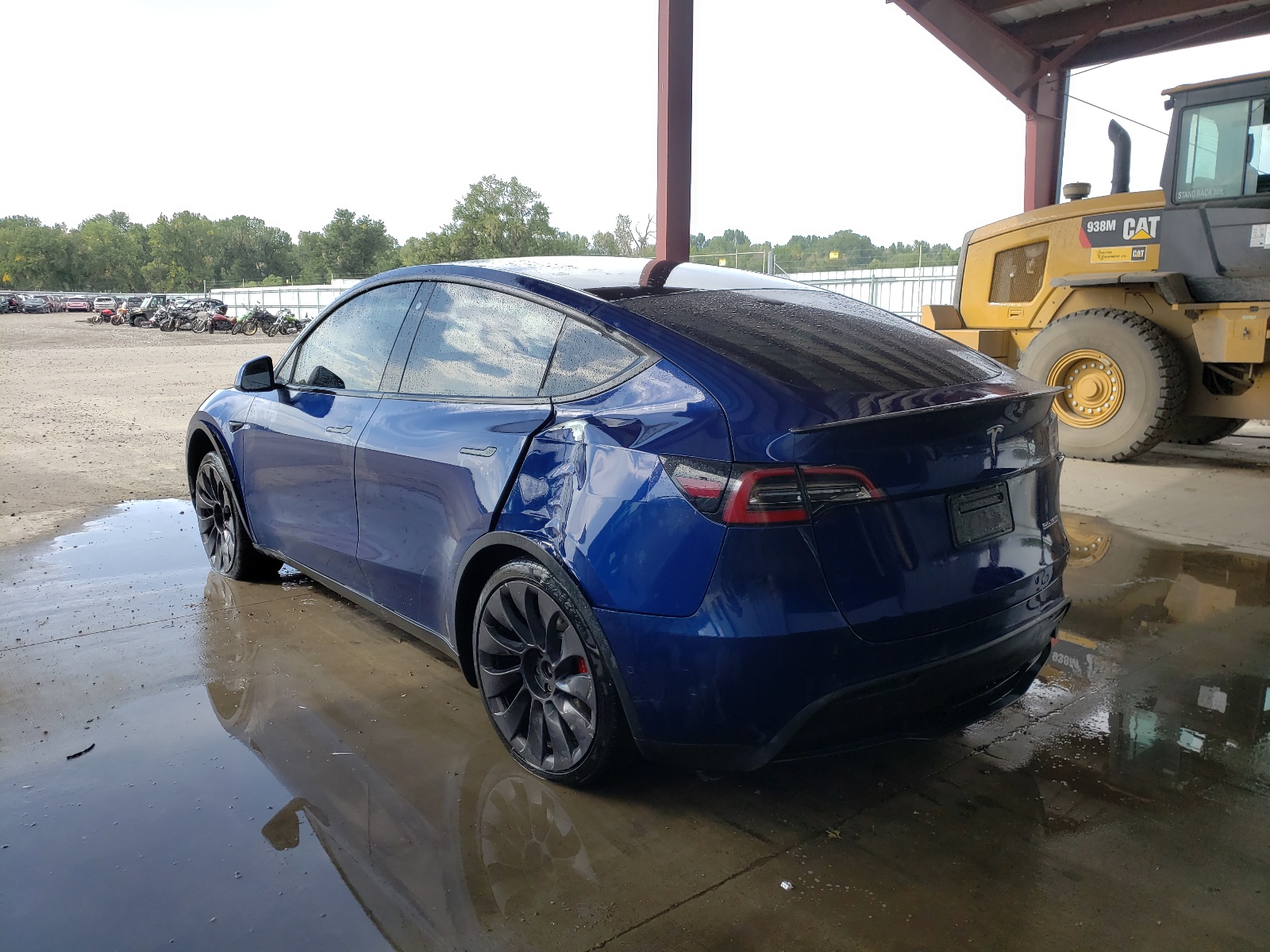 Photo 3 from auction – 2020 TESLA MODEL Y with VIN 5YJYGDEF5LF022942