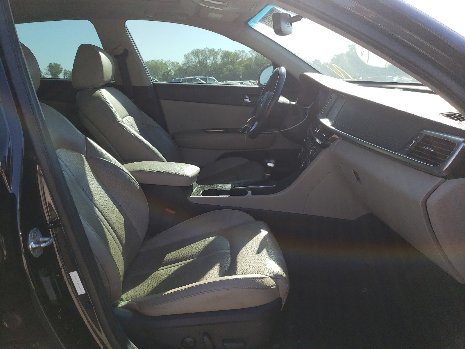 Photo 5 from auction – 2018 KIA OPTIMA EX with VIN 5XXGU4L3XJG199977