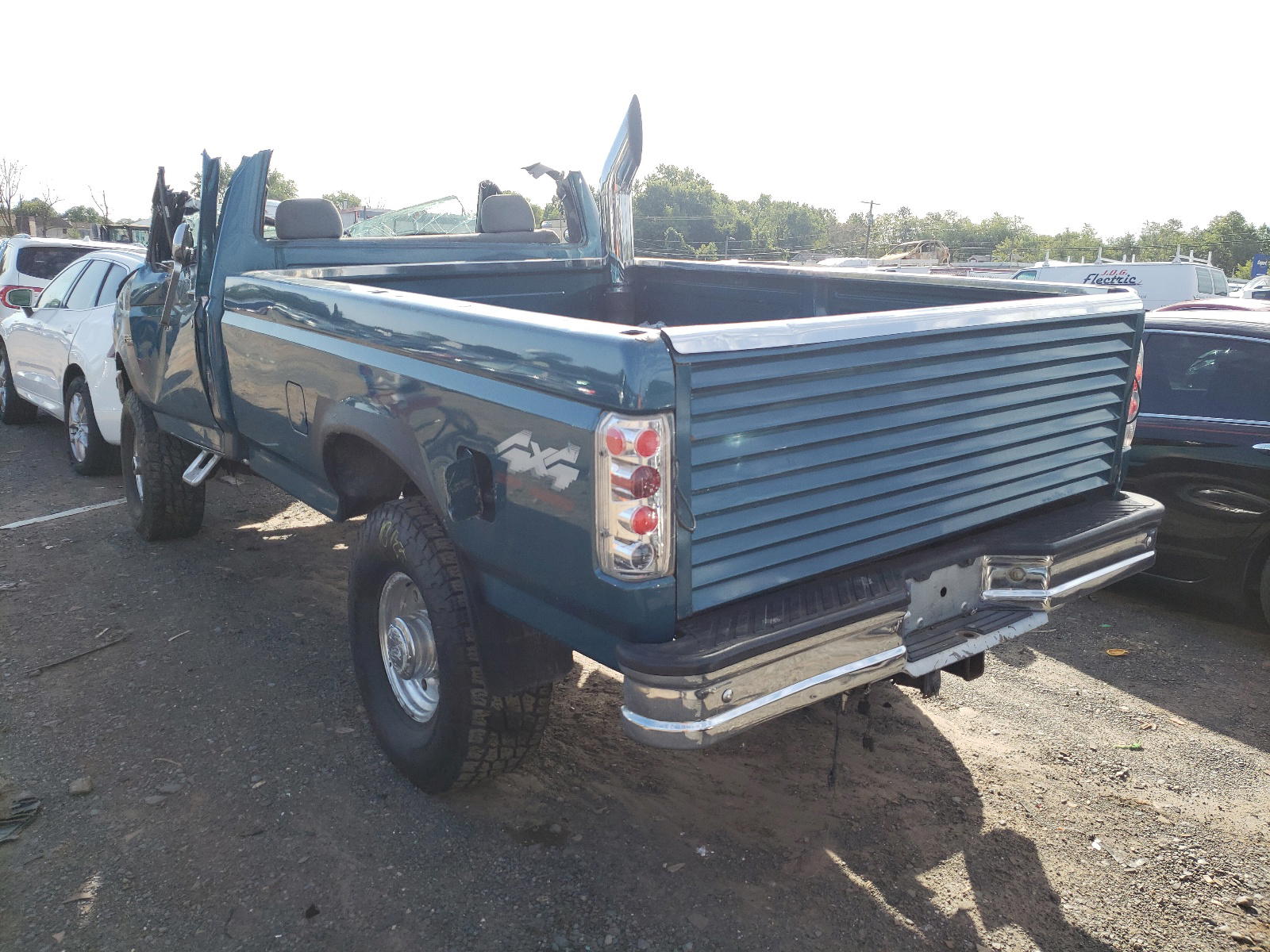 Photo 3 from auction – 1996 FORD F250 with VIN 2FTHF26F4TCA41270
