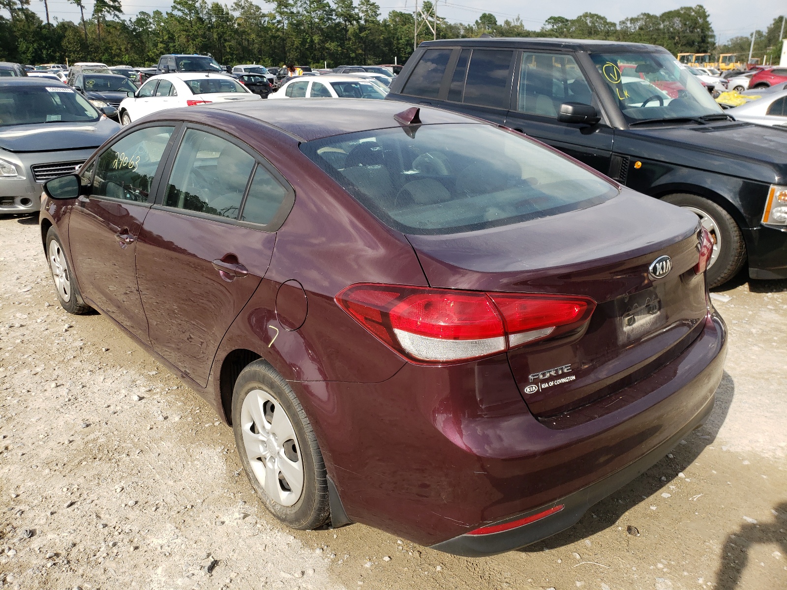 Photo 3 from auction – 2018 KIA FORTE LX with VIN 3KPFK4A70JE246160