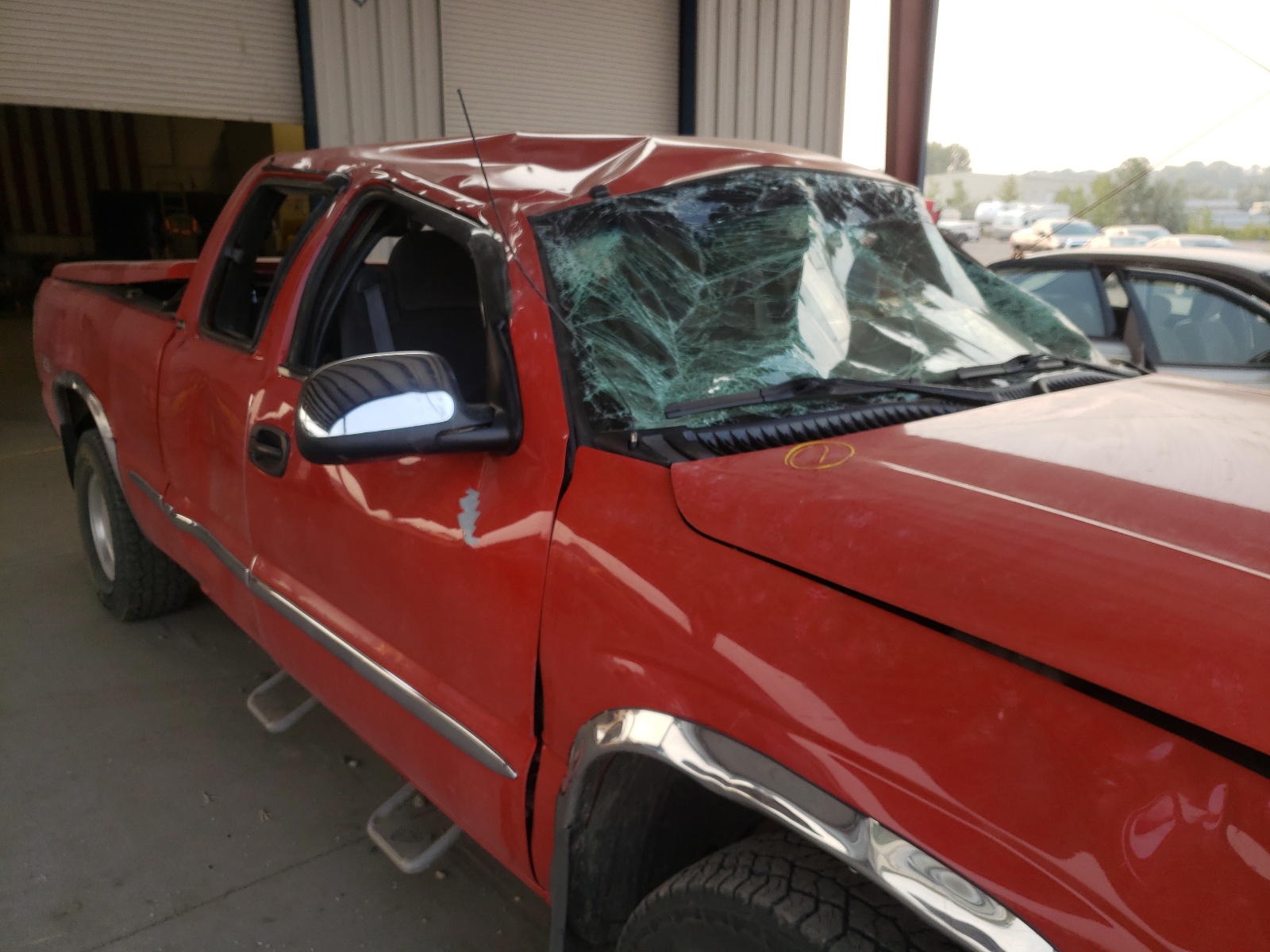 Photo 9 from auction – 2001 GMC NEW SIERRA with VIN 2GTEK19T611388702