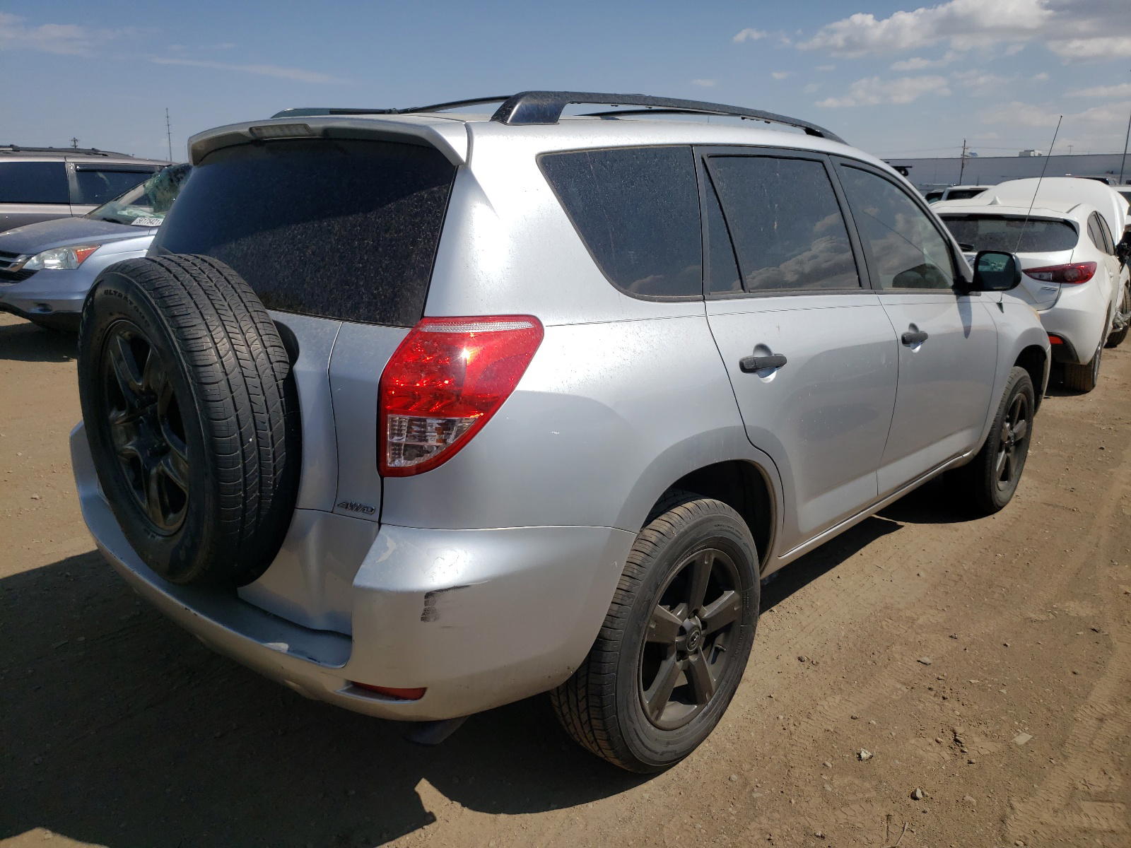 Photo 4 from auction – 2006 TOYOTA RAV4 with VIN JTMBD33V866019374