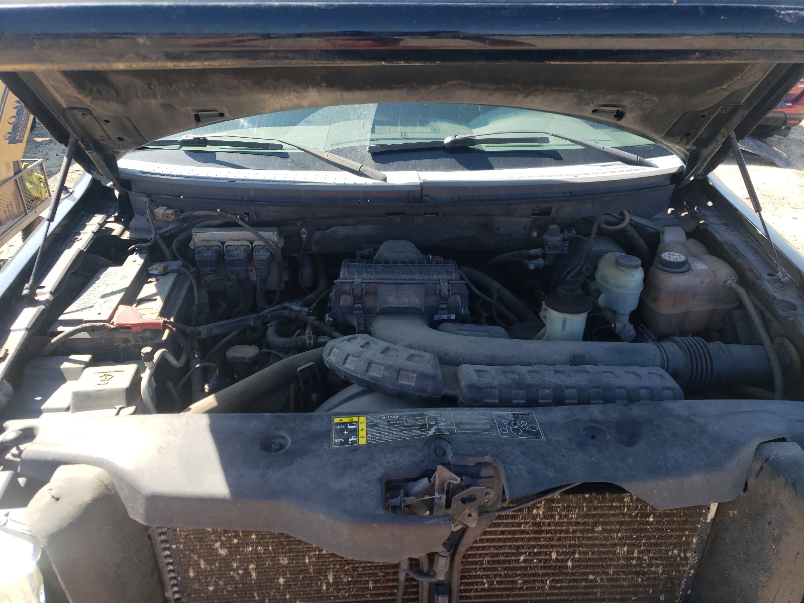 Photo 7 from auction – 2004 FORD F150 with VIN 1FTRF14544NA11478