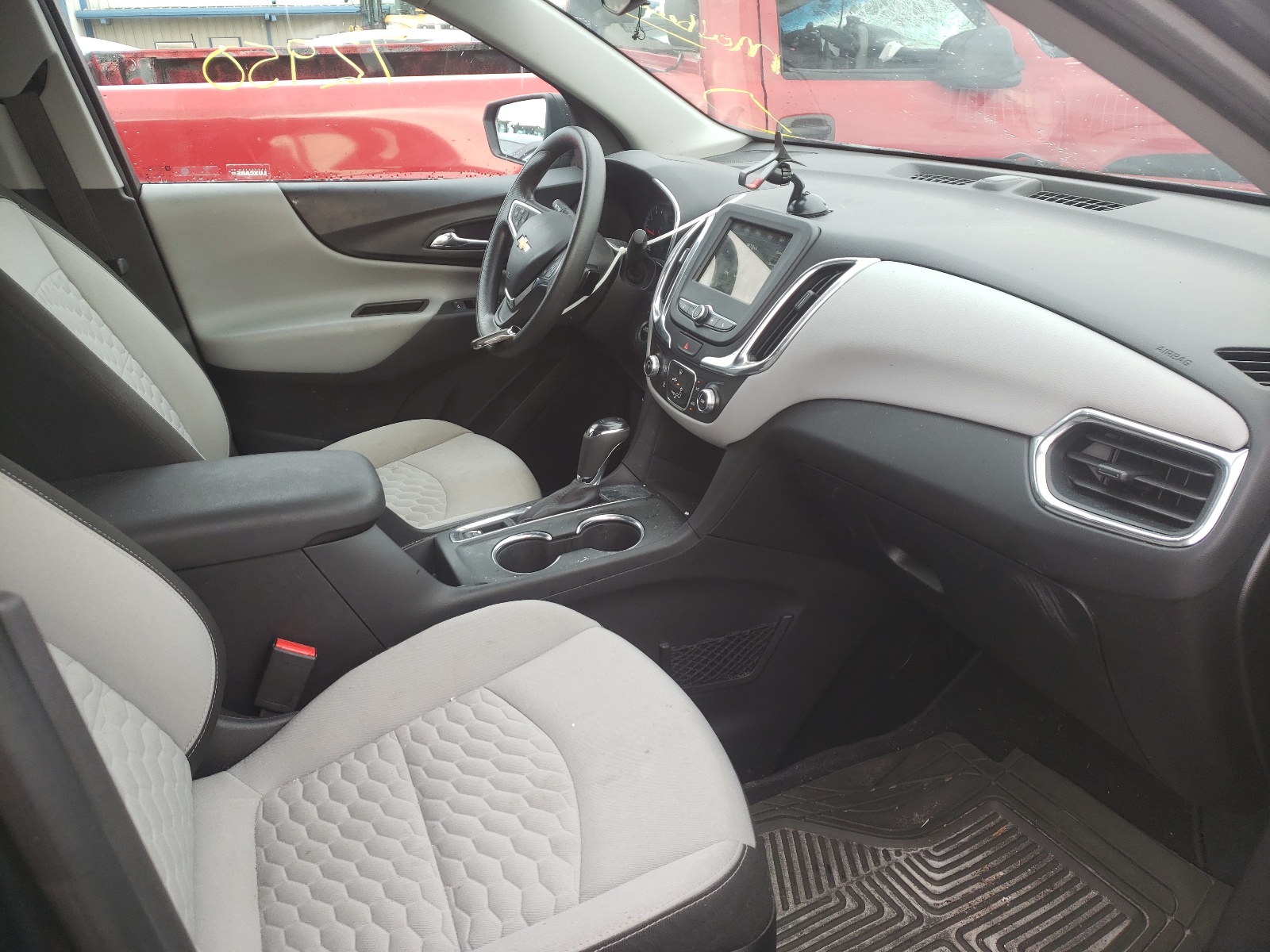 Photo 5 from auction – 2019 CHEVROLET EQUINOX LS with VIN 3GNAXHEV4KL126667