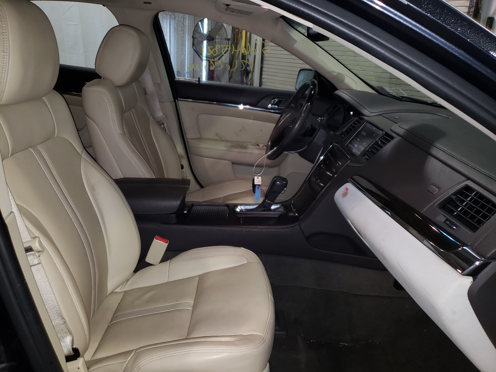 Photo 5 from auction – 2013 LINCOLN MKS with VIN 1LNHL9EKXDG607654