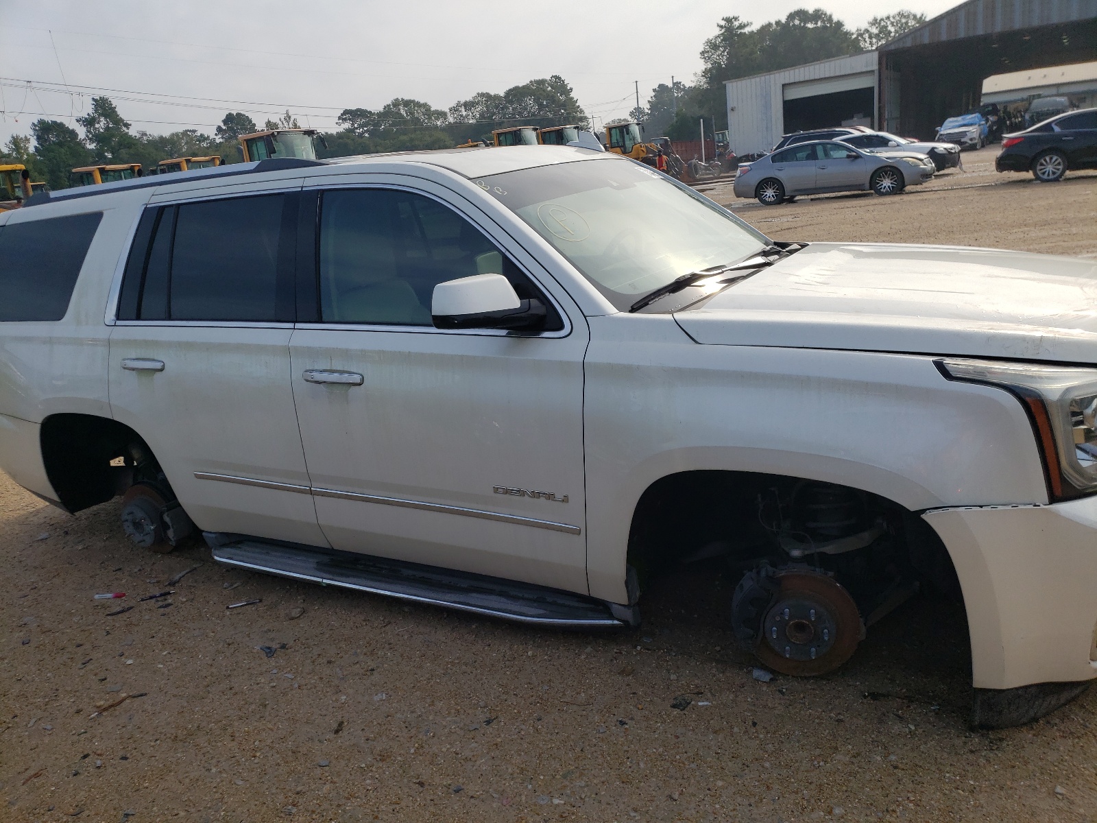 Photo 9 from auction – 2015 GMC YUKON DENA with VIN 1GKS1CKJ8FR506973