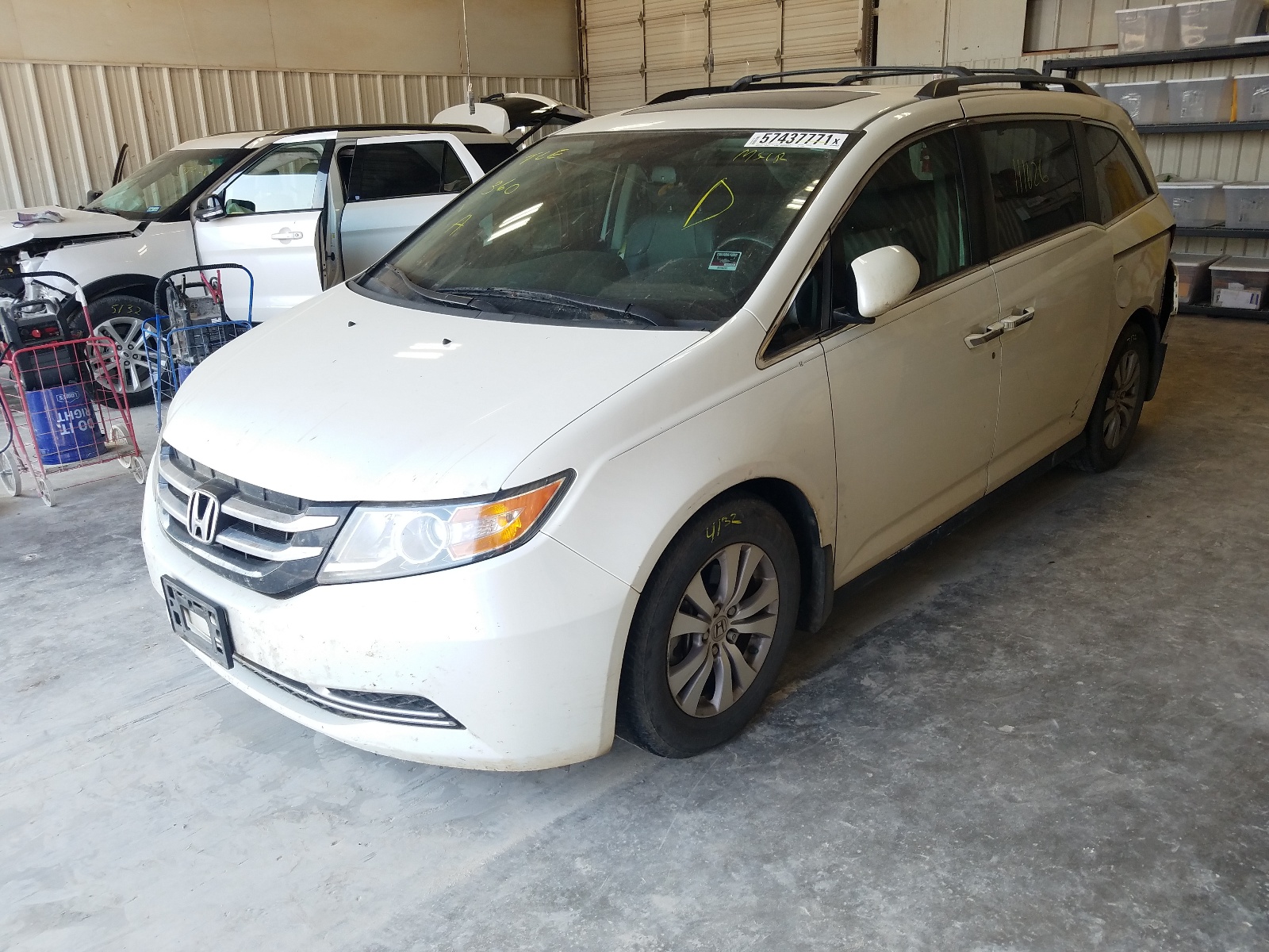 Photo 2 from auction – 2014 HONDA ODYSSEY EX with VIN 5FNRL5H67EB112940