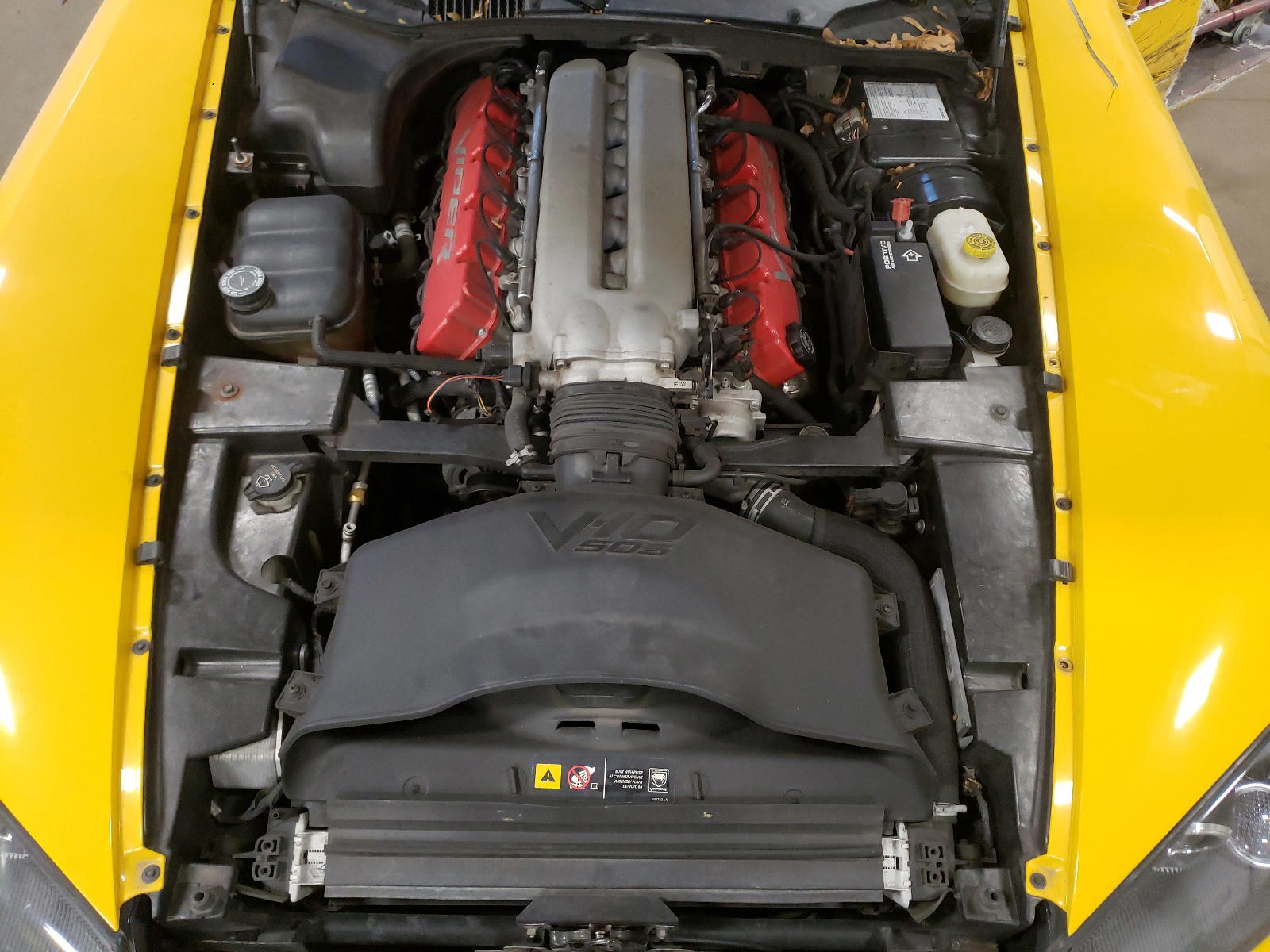 Photo 7 from auction – 2004 DODGE VIPER SRT- with VIN 1B3JZ65Z14V101644